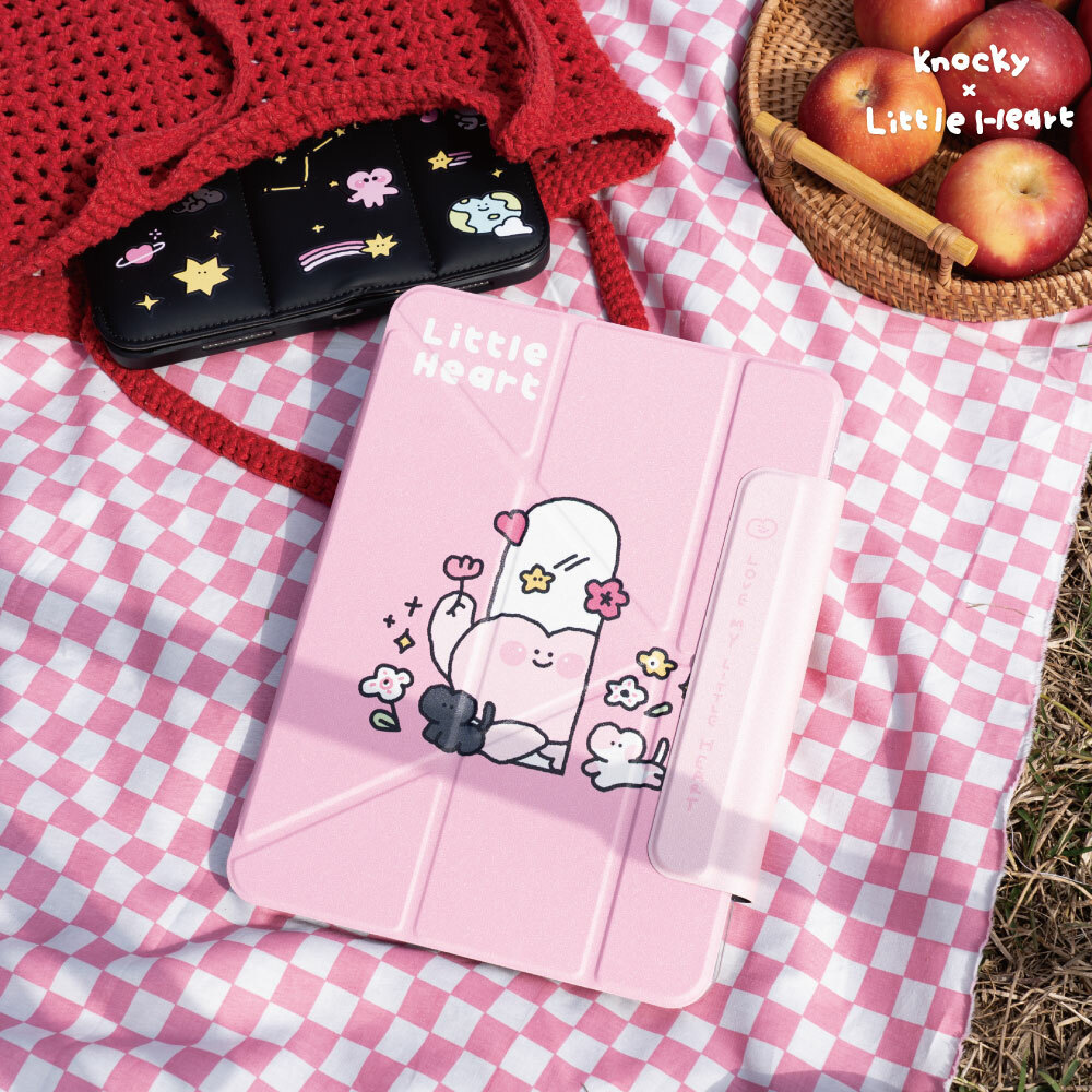 【Knocky x 小心臟】『全方位暖心3入組合』iPad蠶絲殼＋流沙珠珠耳機殼＋手機支架