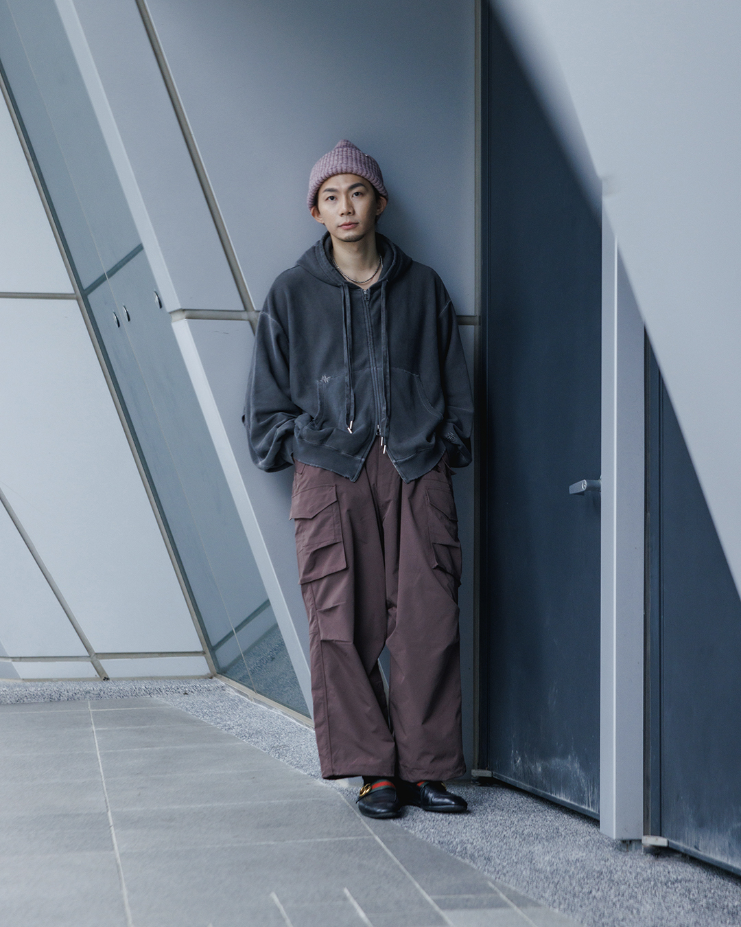 四季皆可 微光澤寬鬆感 ８口袋抽繩軍褲－摩卡咖啡