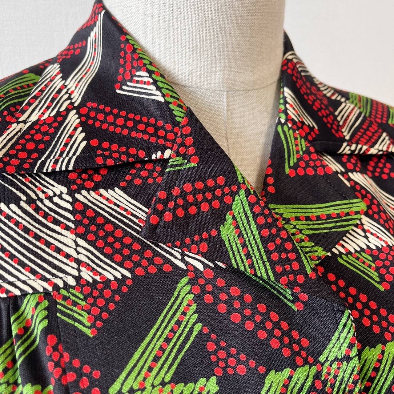 型格感黑綠色古著連身裙