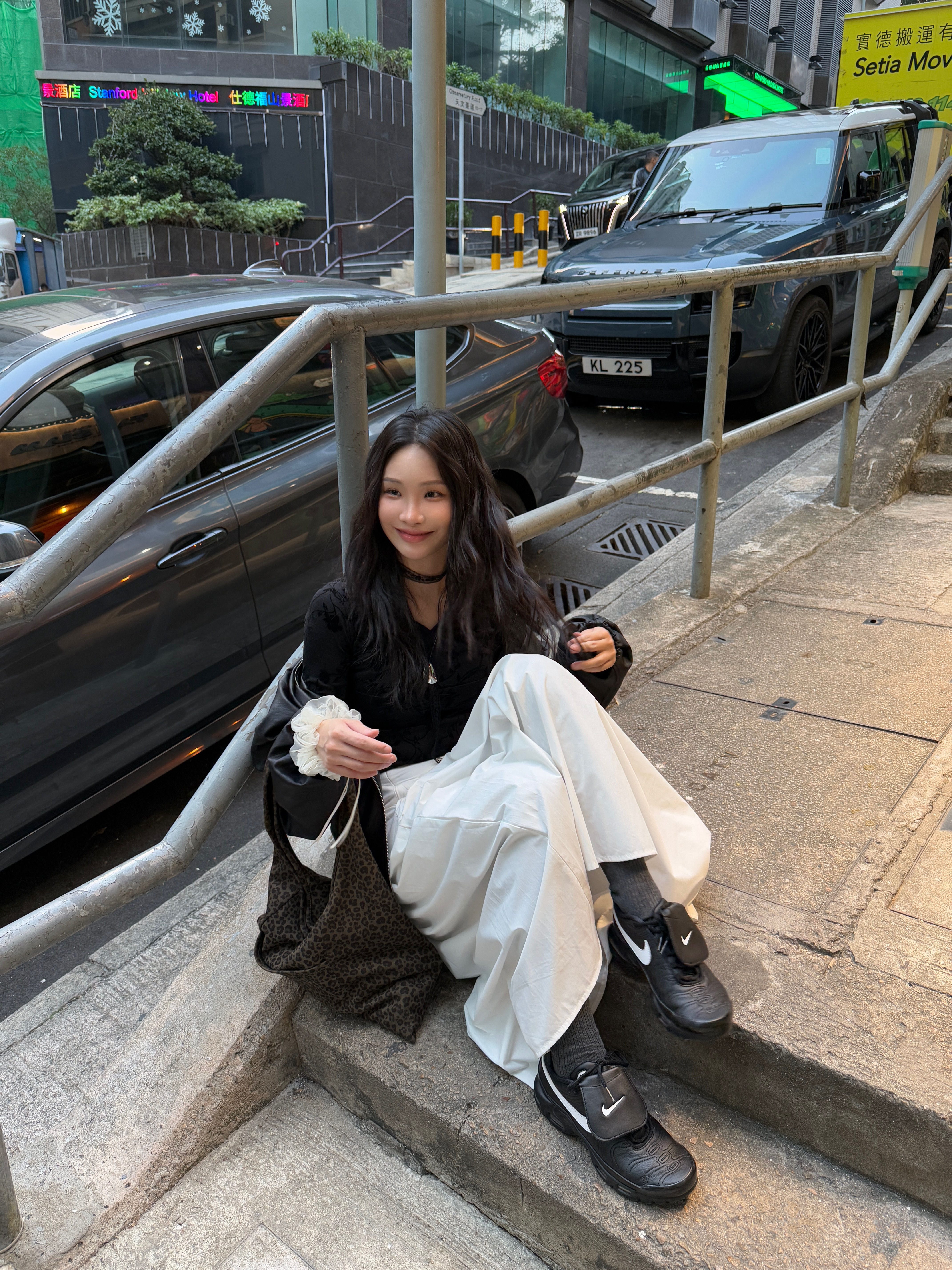 【現貨】H10 洛可可玫瑰上衣 (黑)