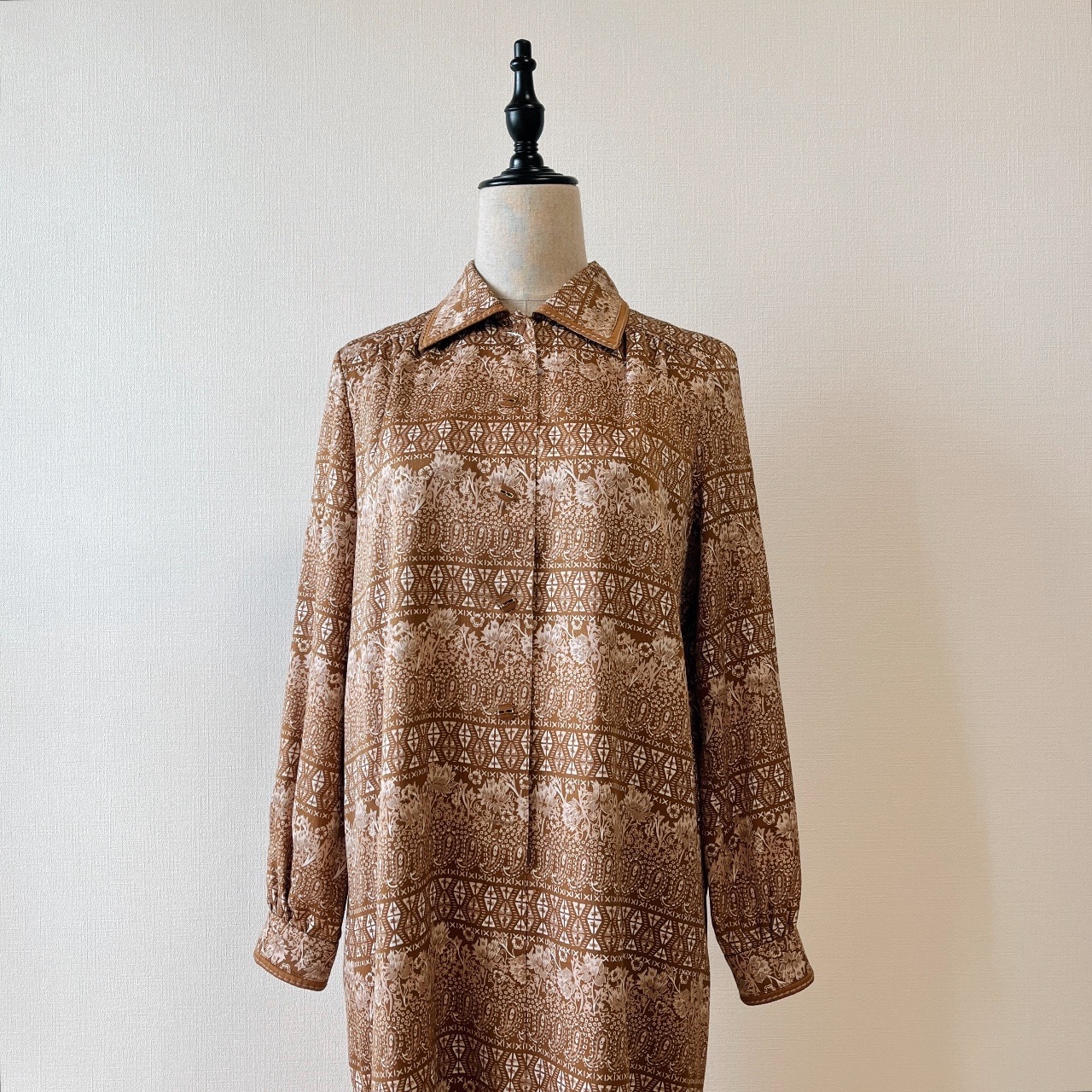 奶茶啡色華麗花卉圖案古著連身裙