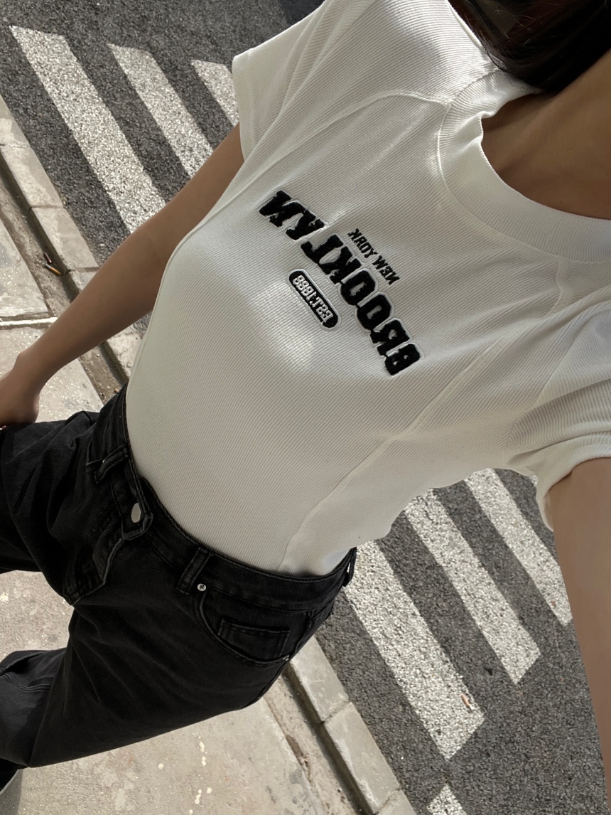 QQ毛字母立領高彈力魚骨上衣*4色