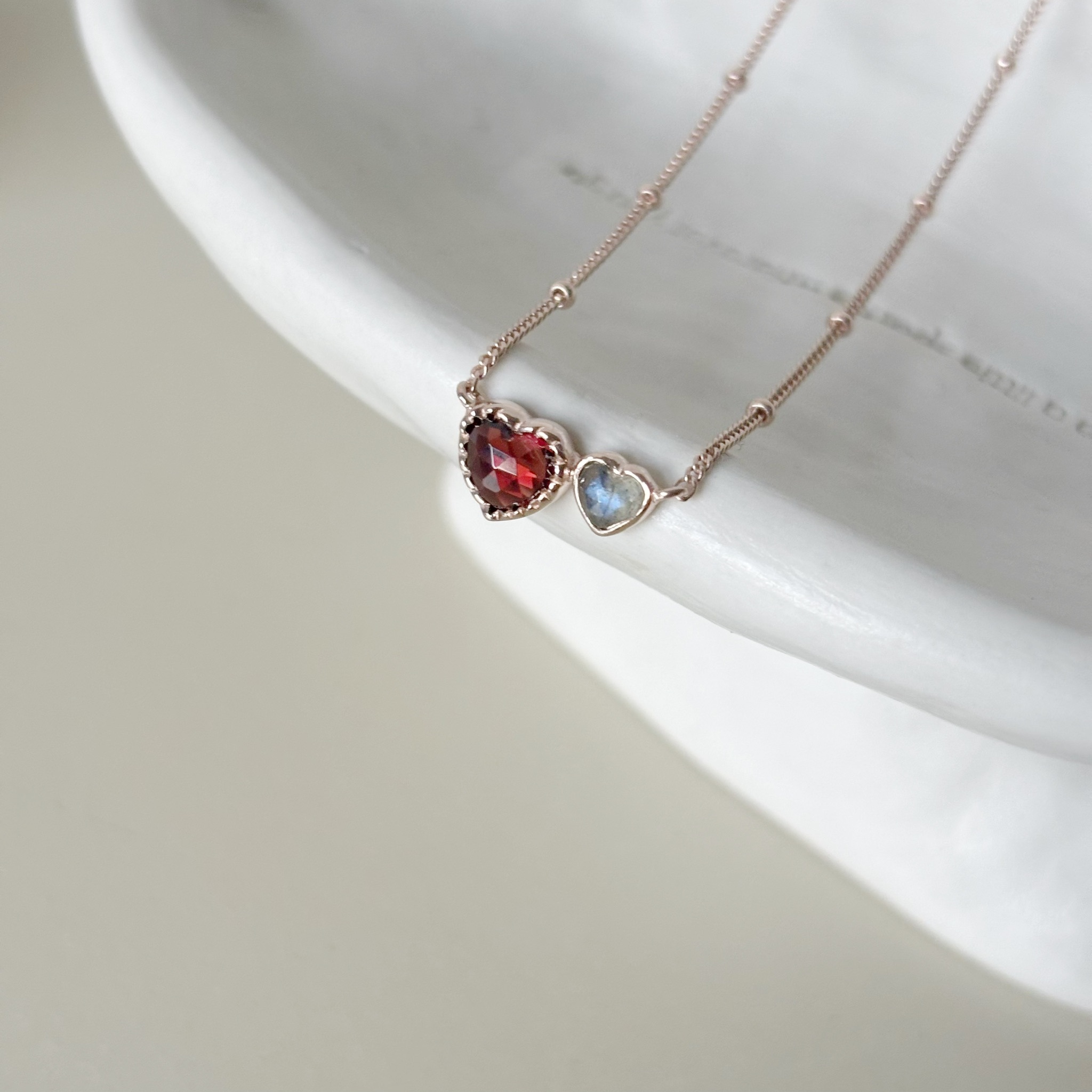 Double heart石榴拉長石項鍊