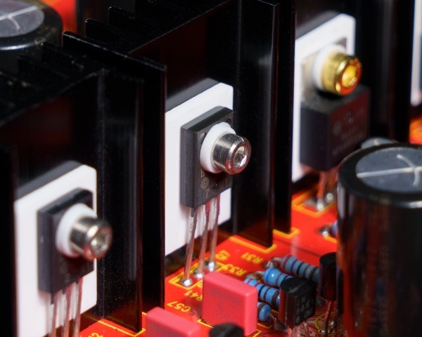 HITACHI日立2SB649A & 2SD669 BJT三極管