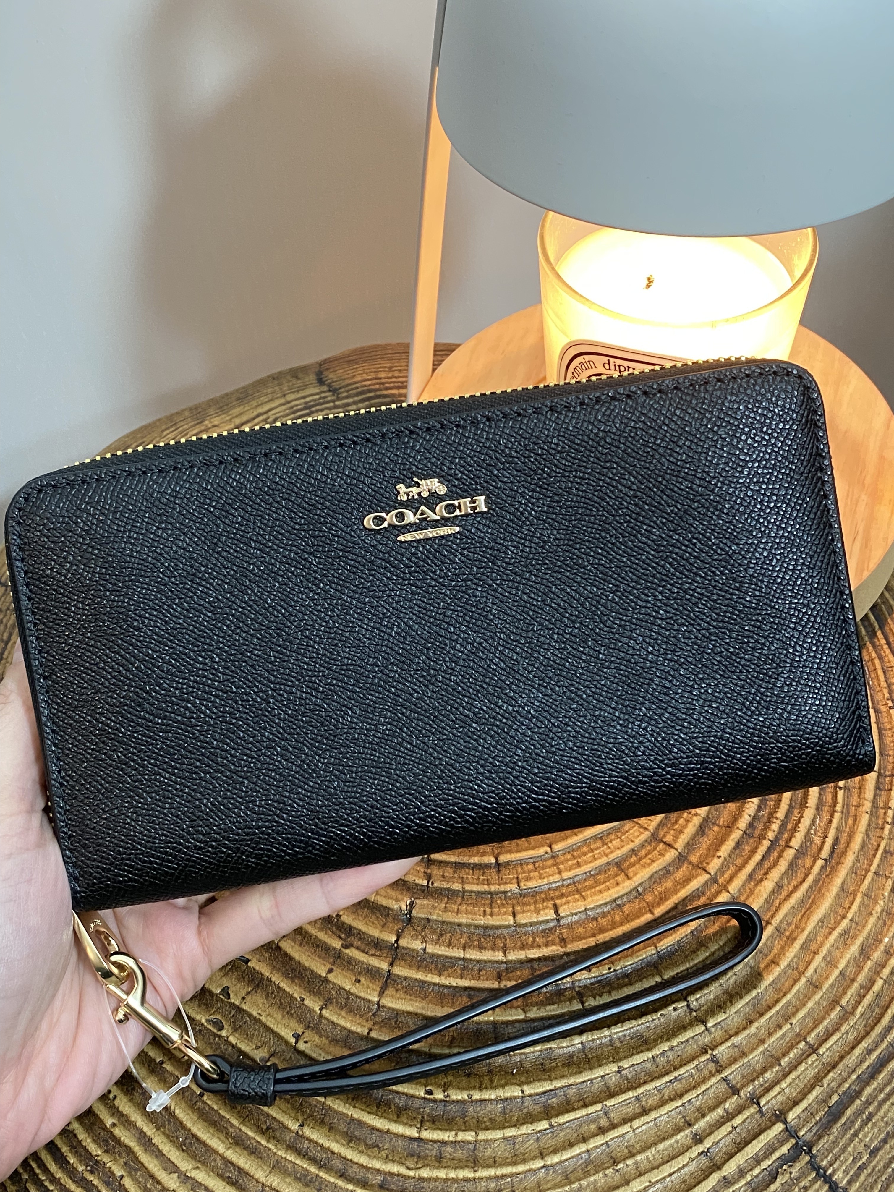 美國現貨 Coach Long Zip Around Wallet Wristlet - Black