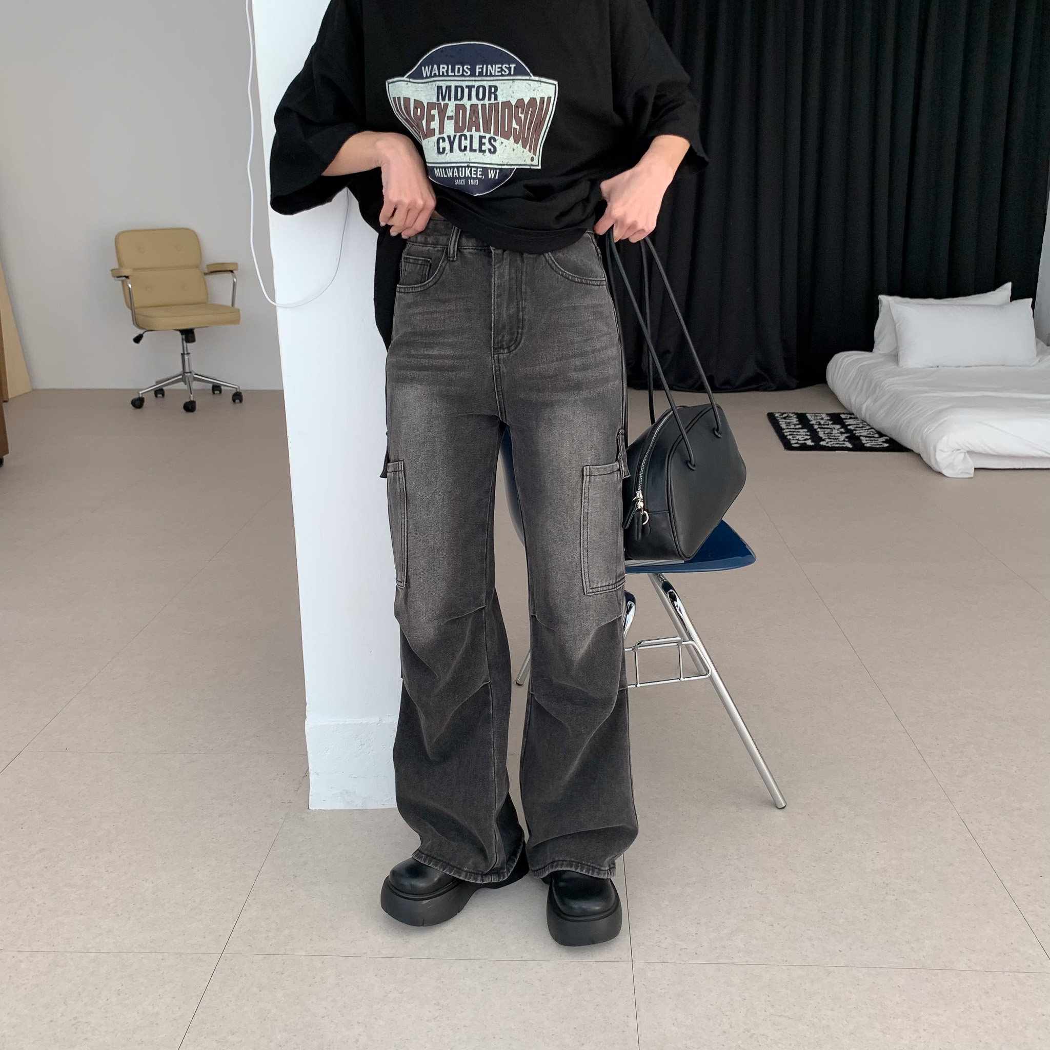 ISA_腿長max! 側口袋設計感做舊工裝牛仔褲_51009