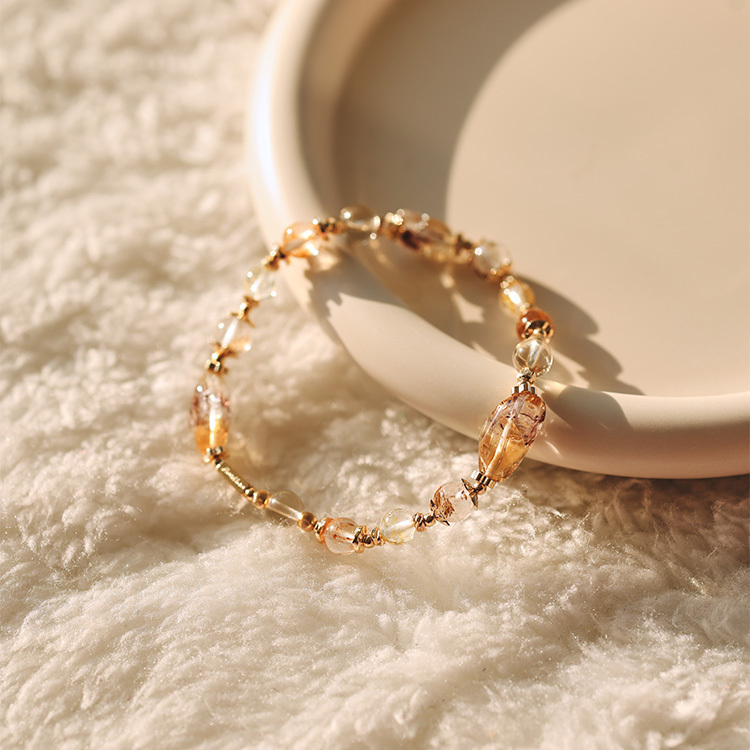 挖掘傷口：黃水晶｜黃金拉長石｜羽毛鈦｜黃銅礦膠花｜黃托帕