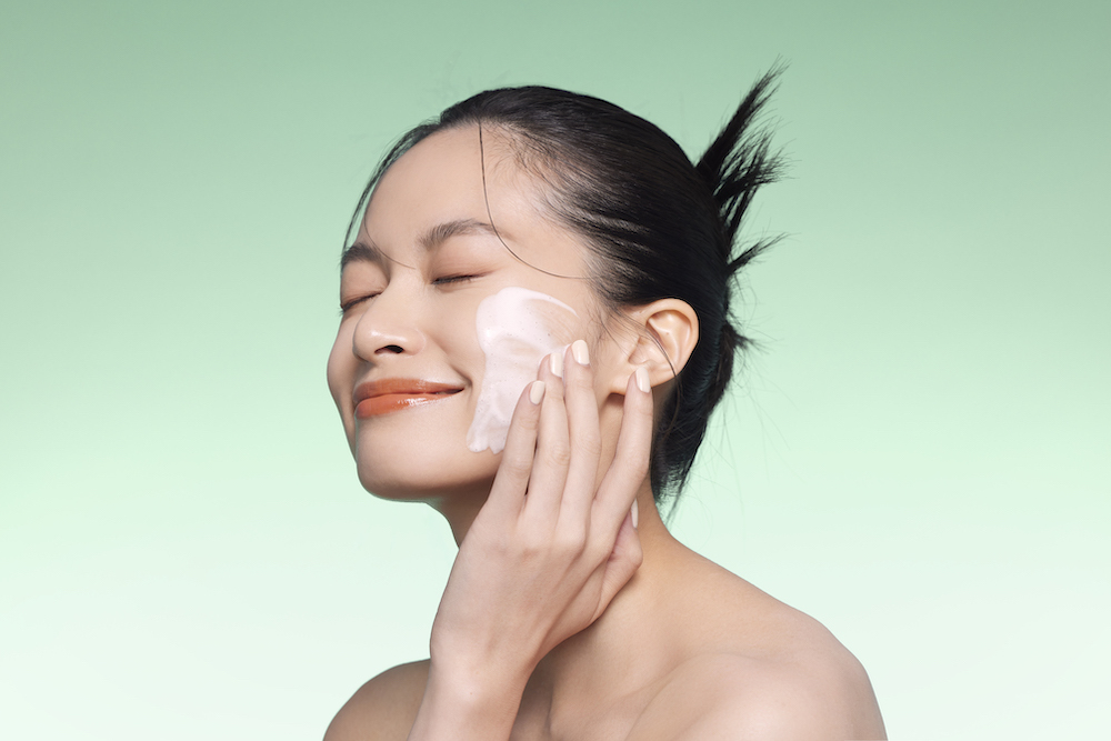臉頰泛紅、毛孔粗大怎麼辦？優質保養品推薦 KOOII！