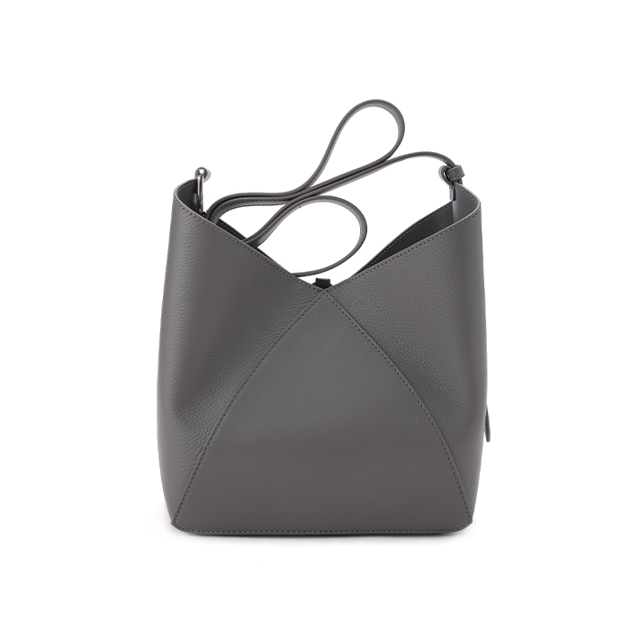 PUZZLE 皮革斜背袋