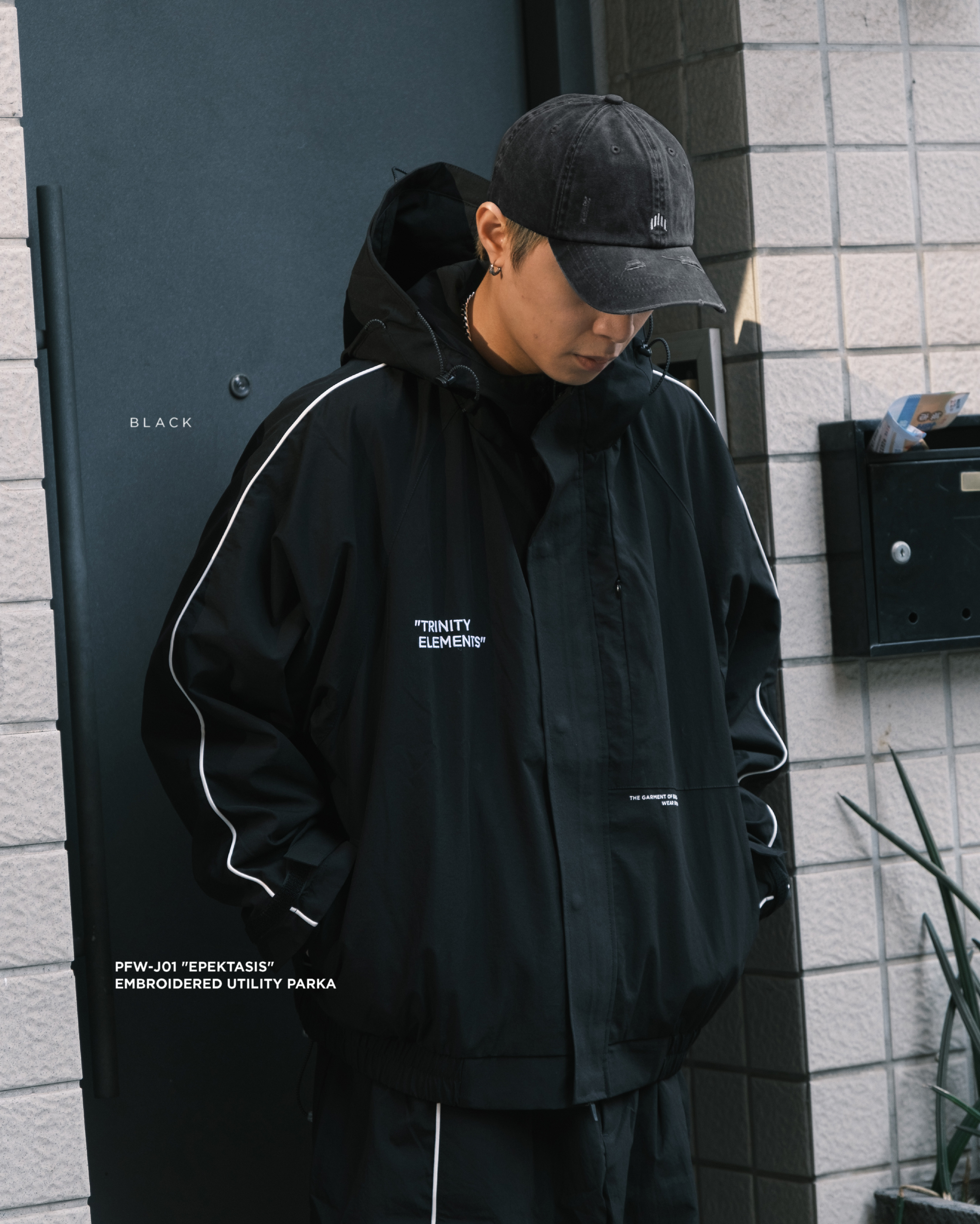 Apostle "Epektasis" Embroidered Utility Parka 廓型機能防風外套 2色