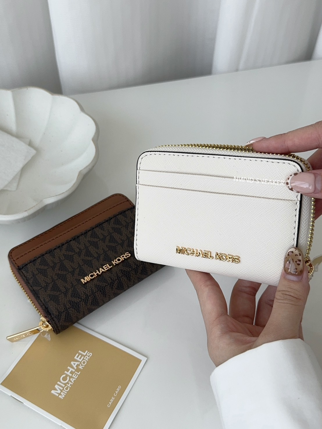 <快速出貨> Michael Kors 拉鍊Logo錢包