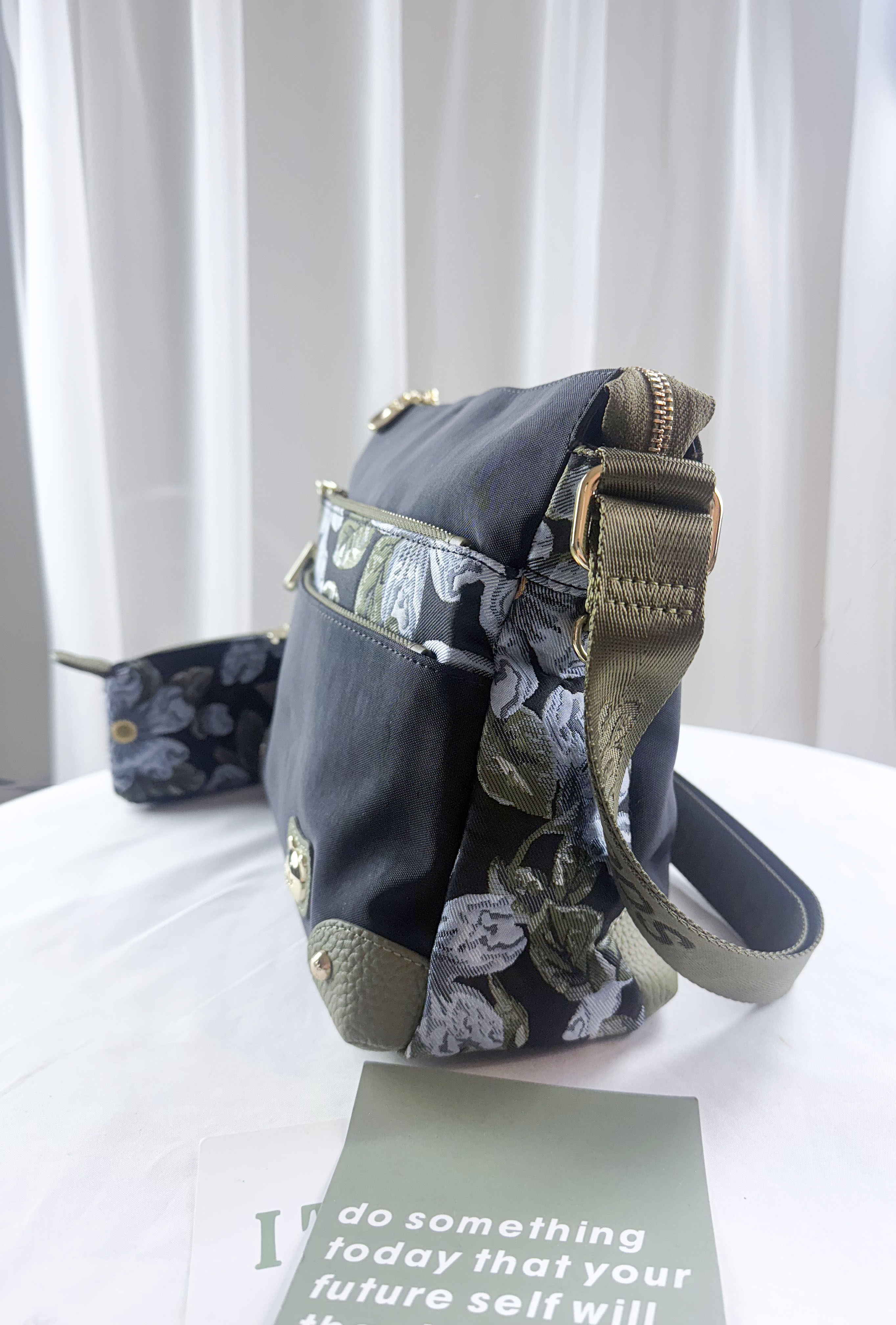 GOODS 提花綠防潑水側背包 附零錢包 #2045