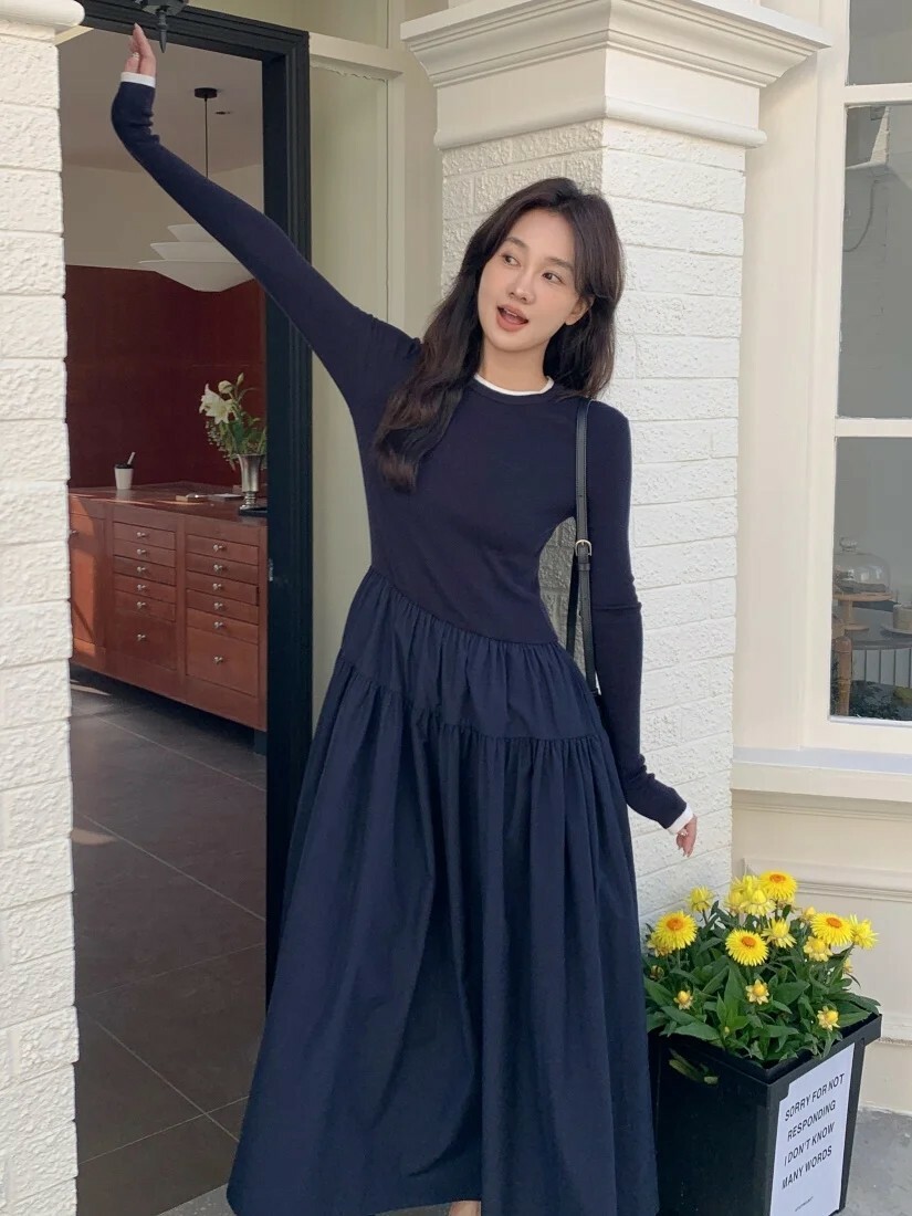 白線滾邊海軍藍收腰傘擺長洋裝-F (Elegant & Love)