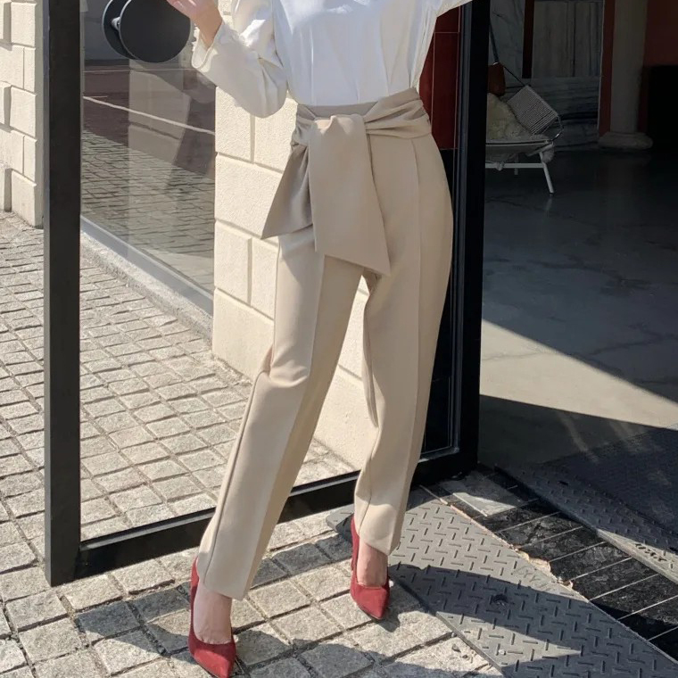 奶茶杏時髦感綁帶造型九分西裝褲S-L (Elegant & Love)