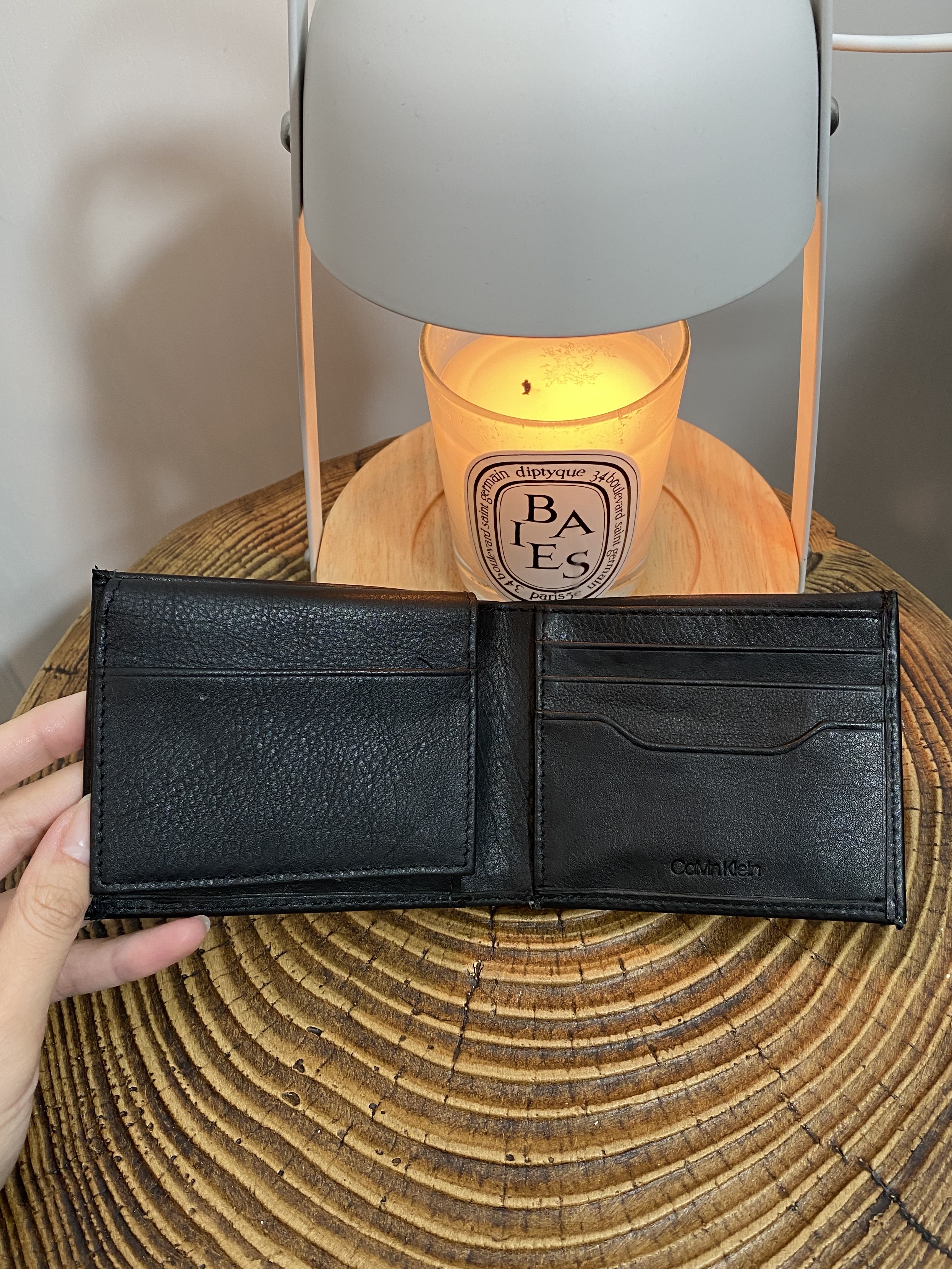 美國現貨 Calvin Klein Leather Passcase - Black