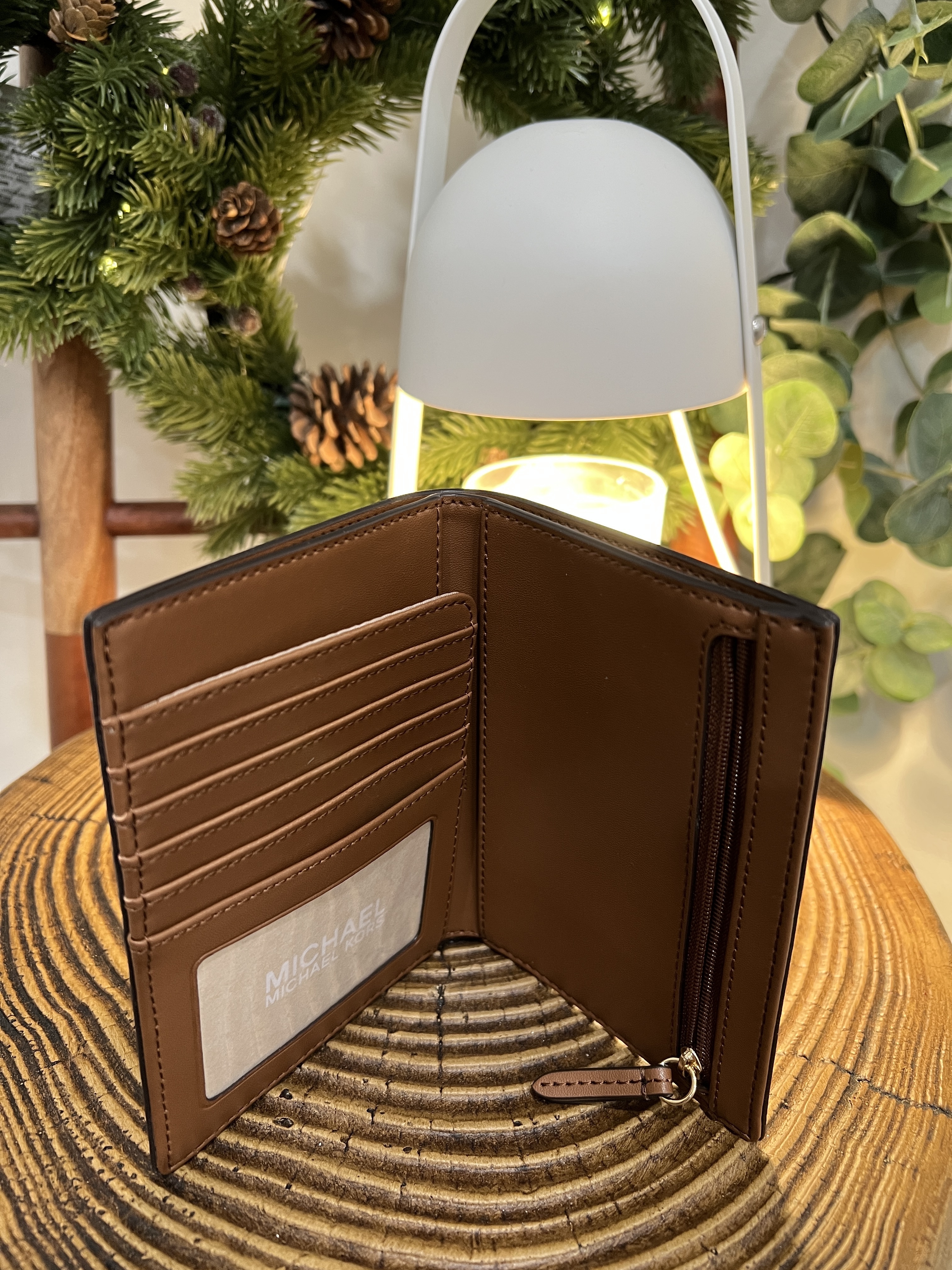 美國現貨 Michael Kors Travel Passport Wallet