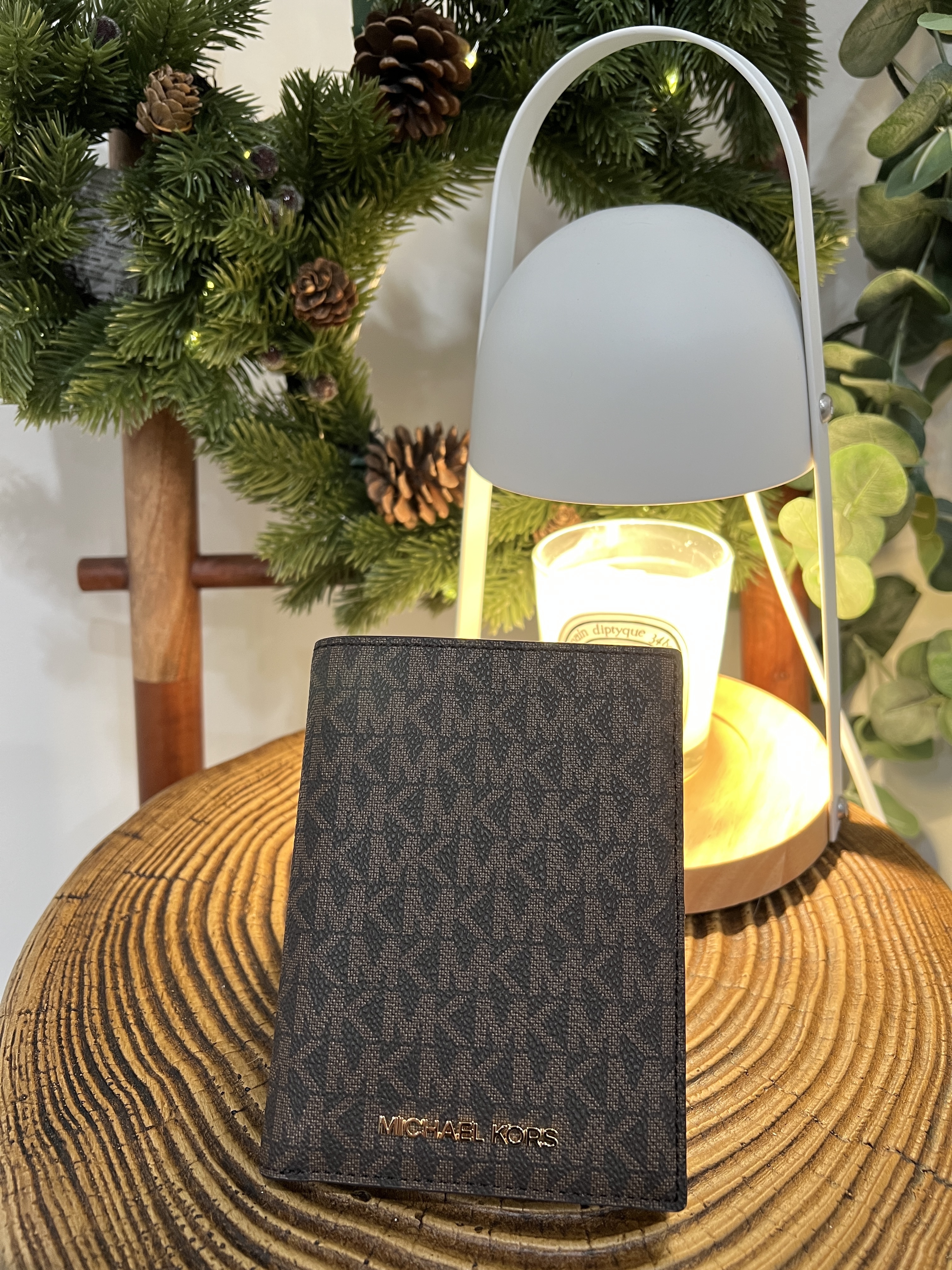 美國現貨 Michael Kors Travel Passport Wallet