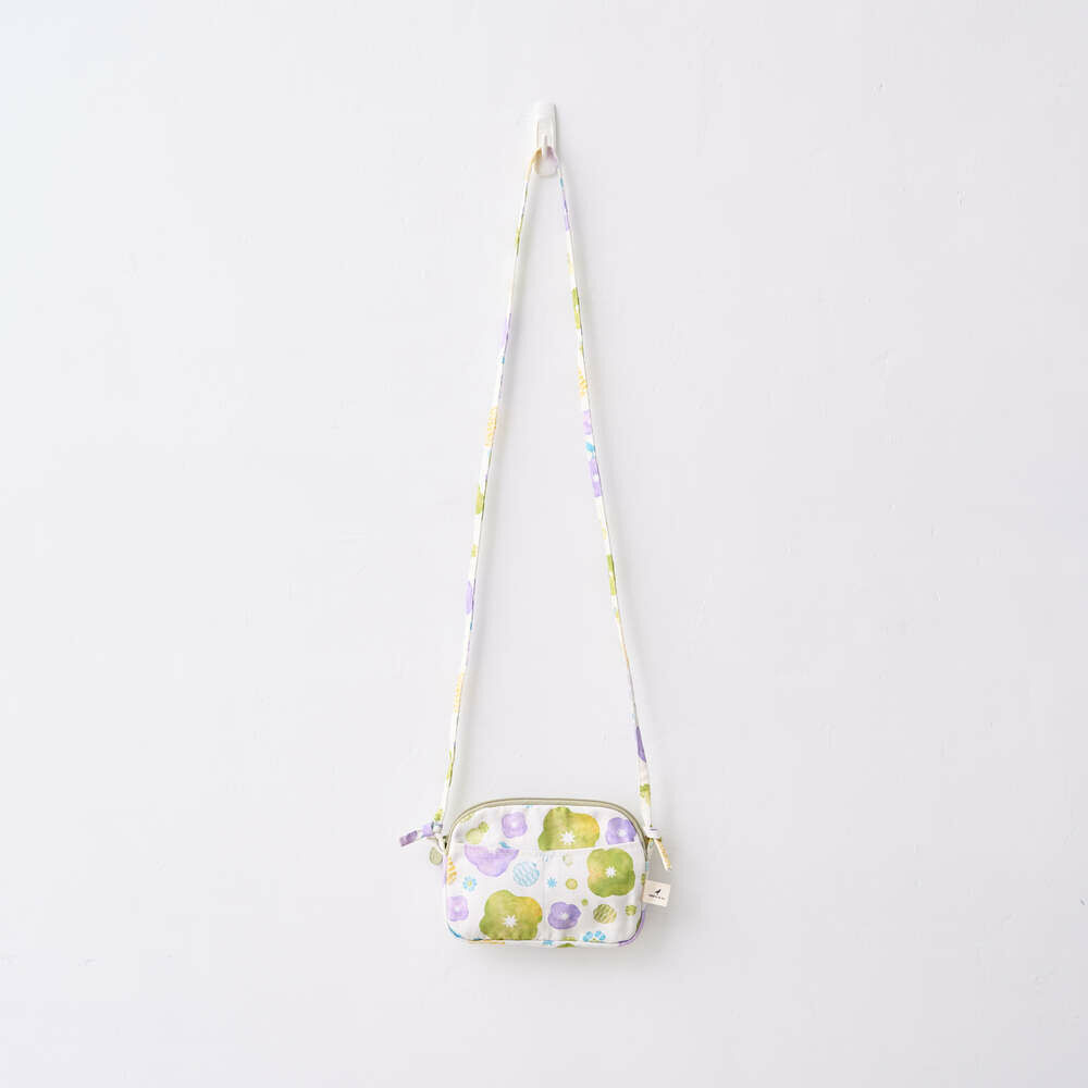 Clutch with Long Strap/Begonia Glass Pattern No.17/Pastel Lilac