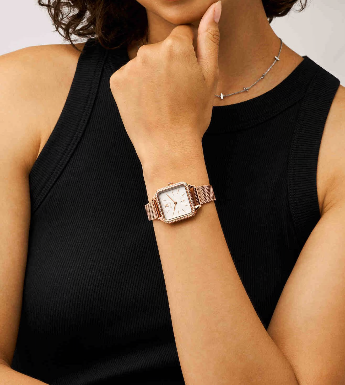 萬年鐘錶 - Fossil   Colleen  玫瑰金色魅影晶鑽方形簡約米蘭錶帶女錶 BQ3971 錶徑28MM