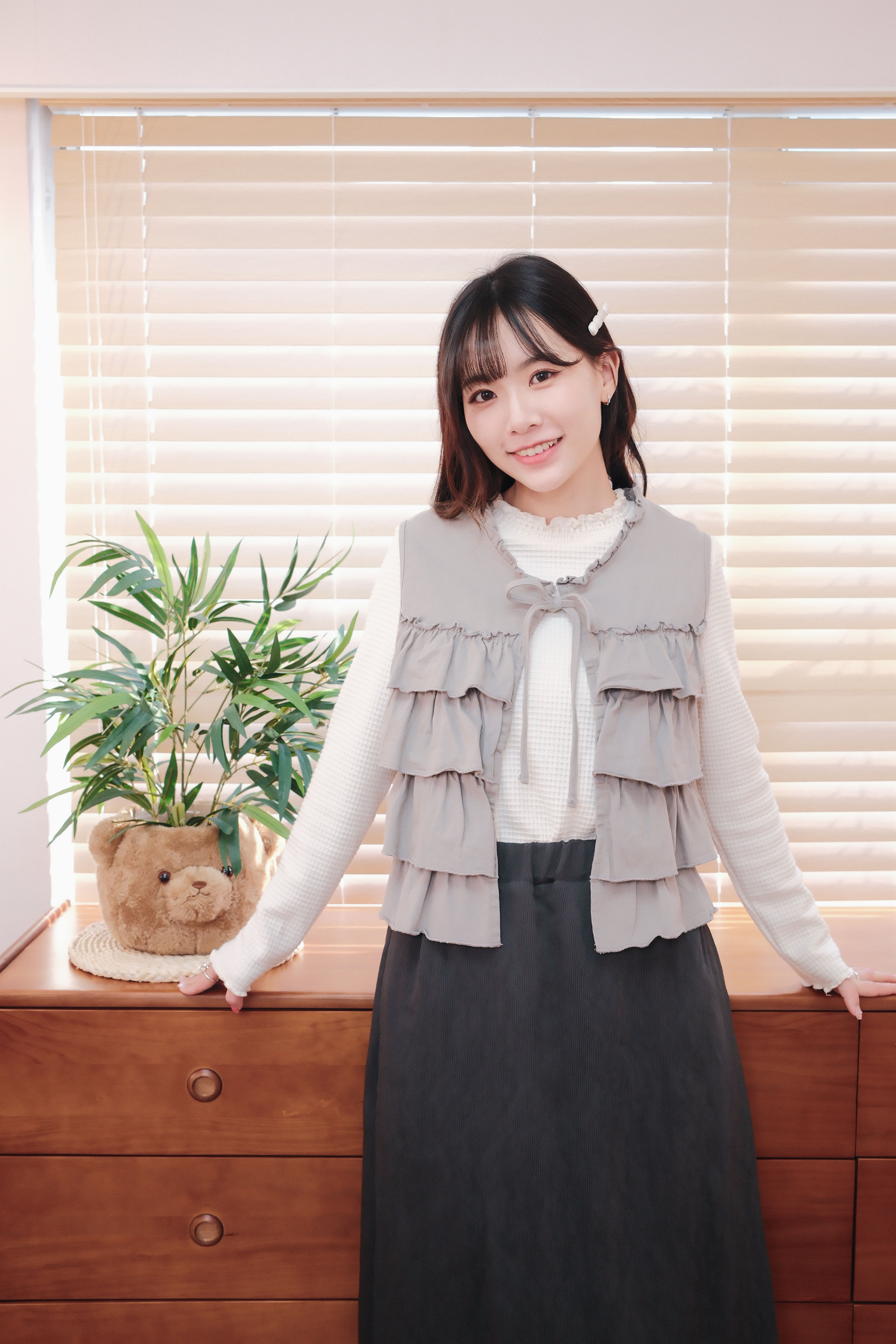 兩色 / 荷葉邊蛋糕斜布馬甲/ Ruffled Patchwork Vest