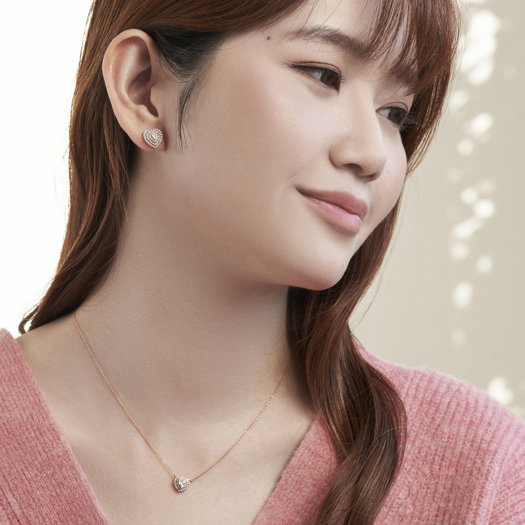 18K紅金21份心型鑽石頸鏈