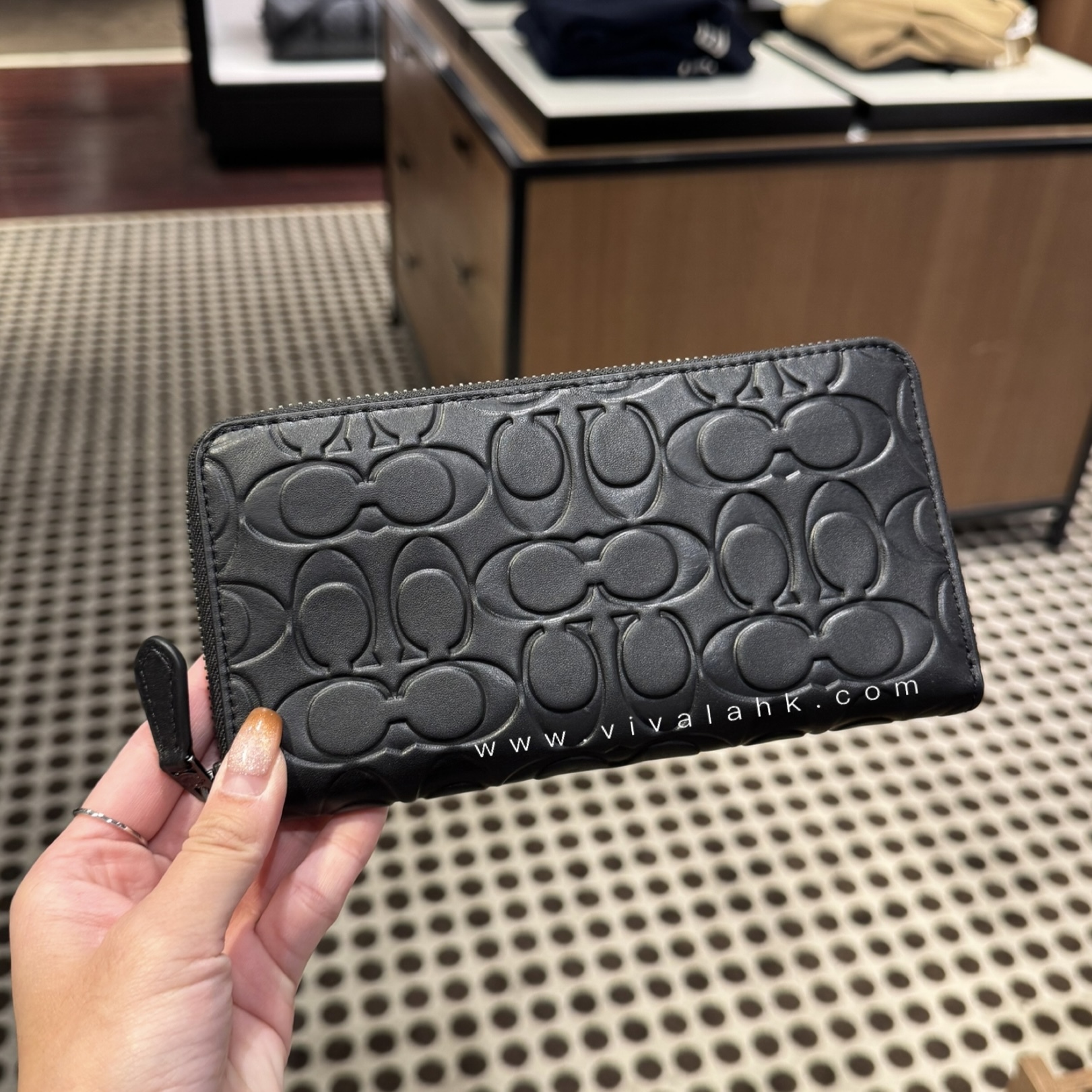 Coach - 男裝拉鍊長銀包 (C字壓印牛皮) (CE551)