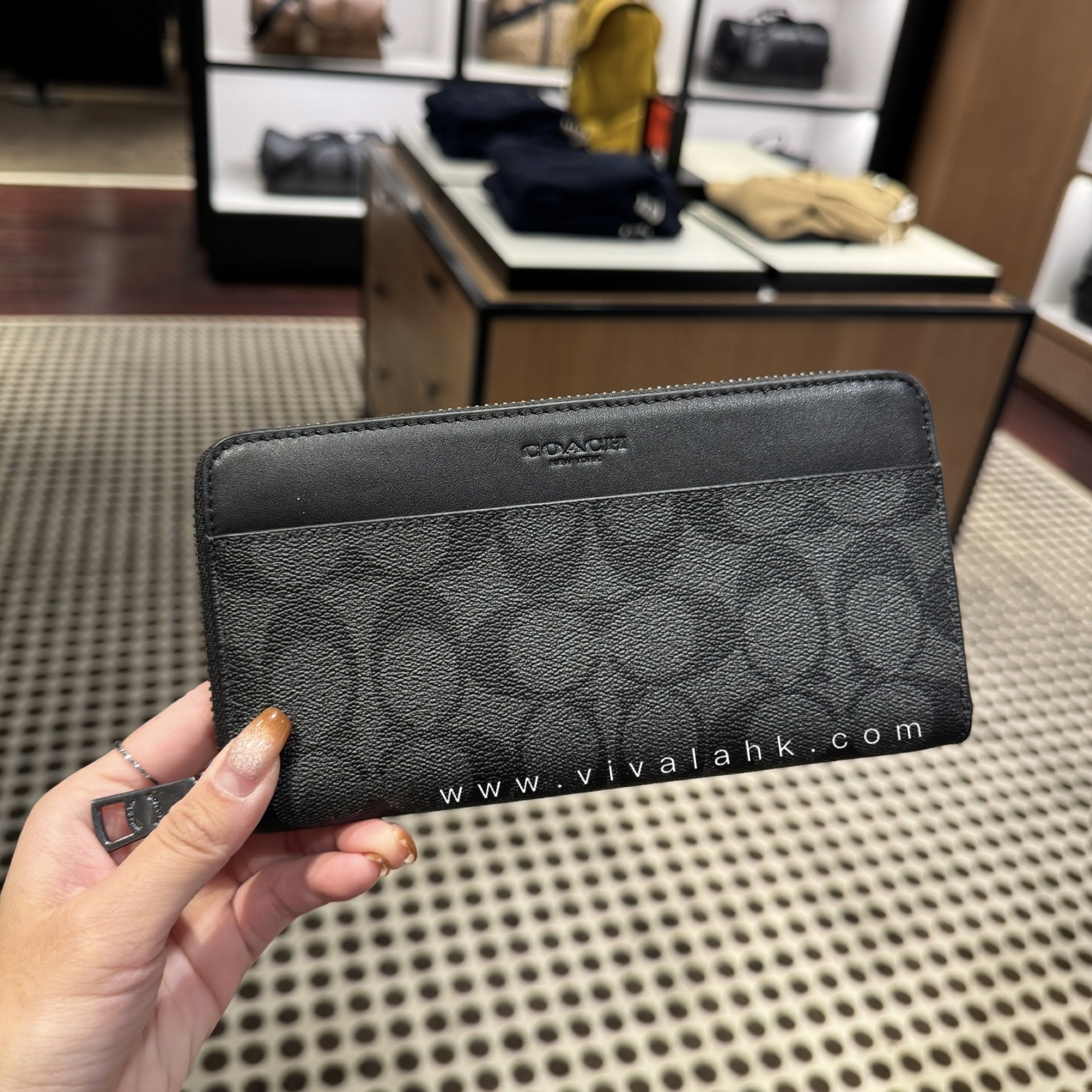 Coach - 男裝拉鍊長銀包 (C字暗花)  (CY405)