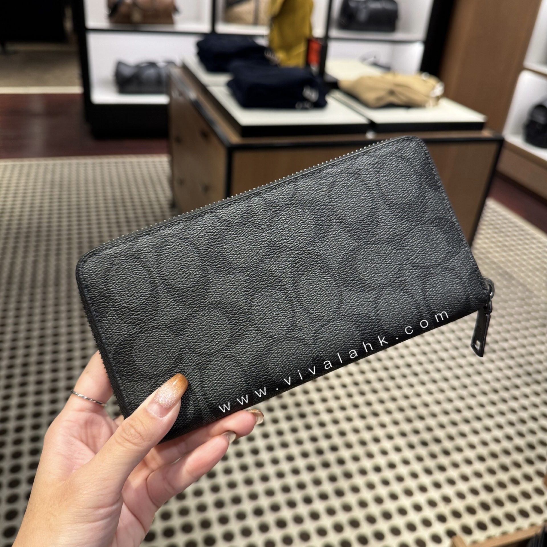 Coach - 男裝拉鍊長銀包 (C字暗花)  (CY405)