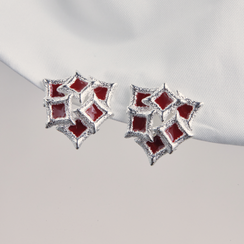 E1879  |  純銀紅方塊耳環