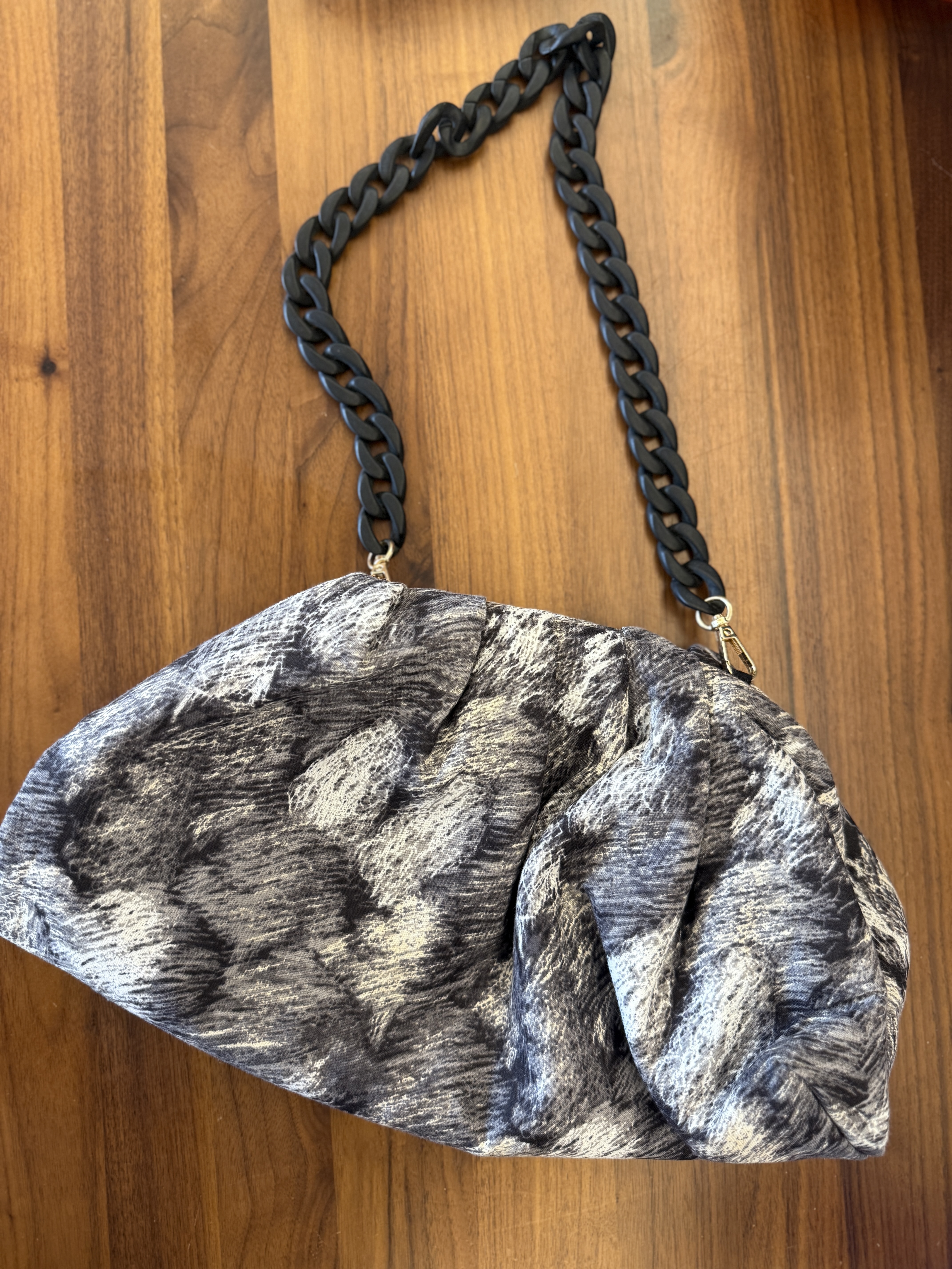 Cloud Pouch | Japan Fabric | Grey patern