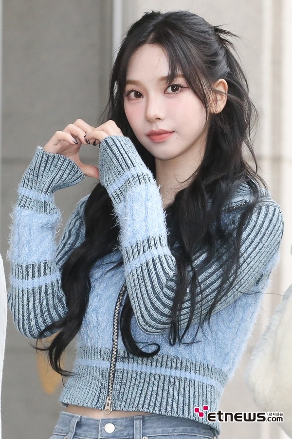 LARTIGENT L6 COLORBLOCK KNIT ZIPUP