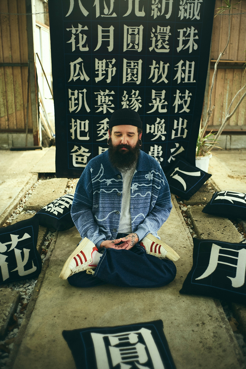 Scenery of Bawengweng Beach Jacket