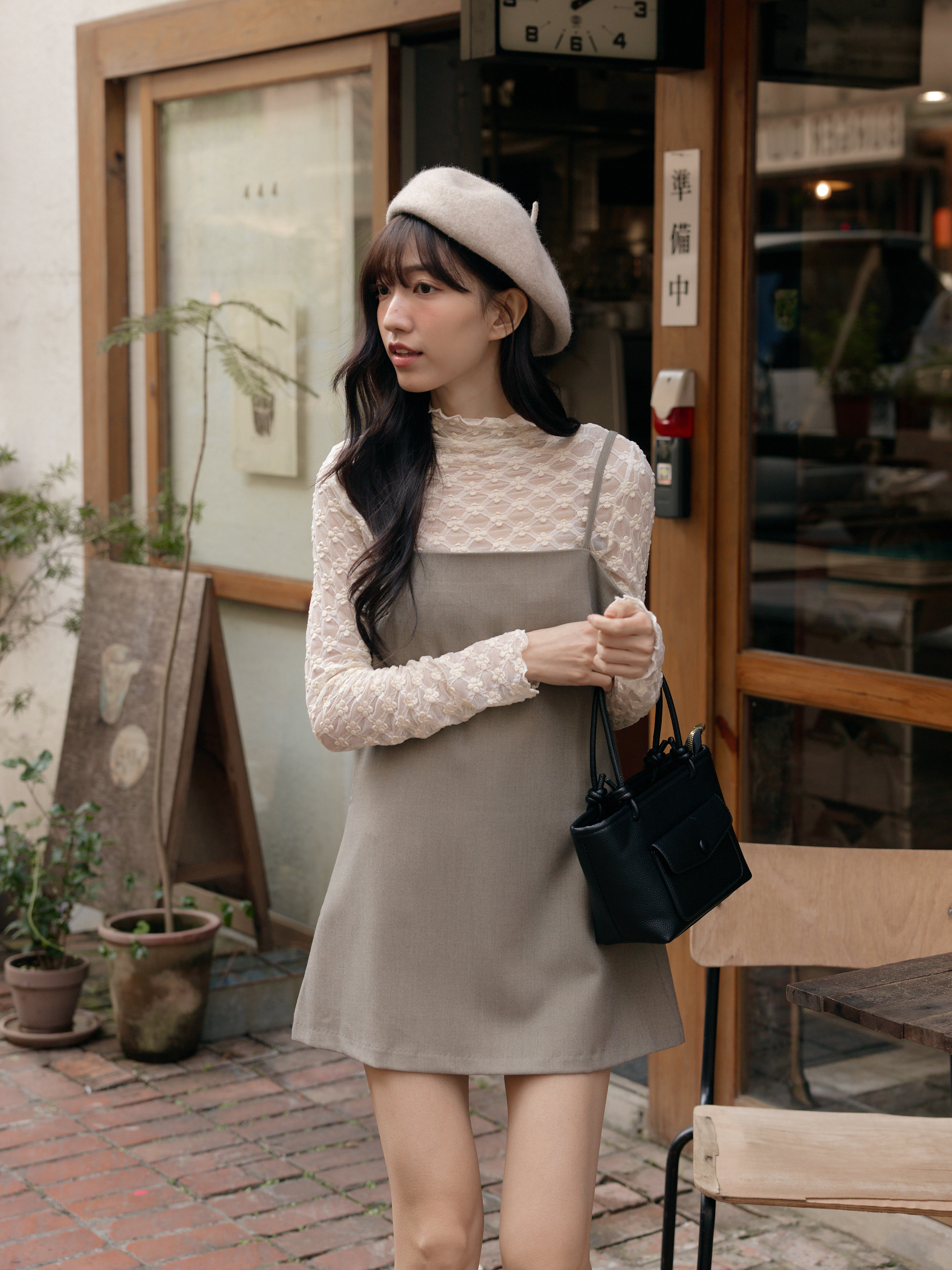 簡約西裝料細肩短洋