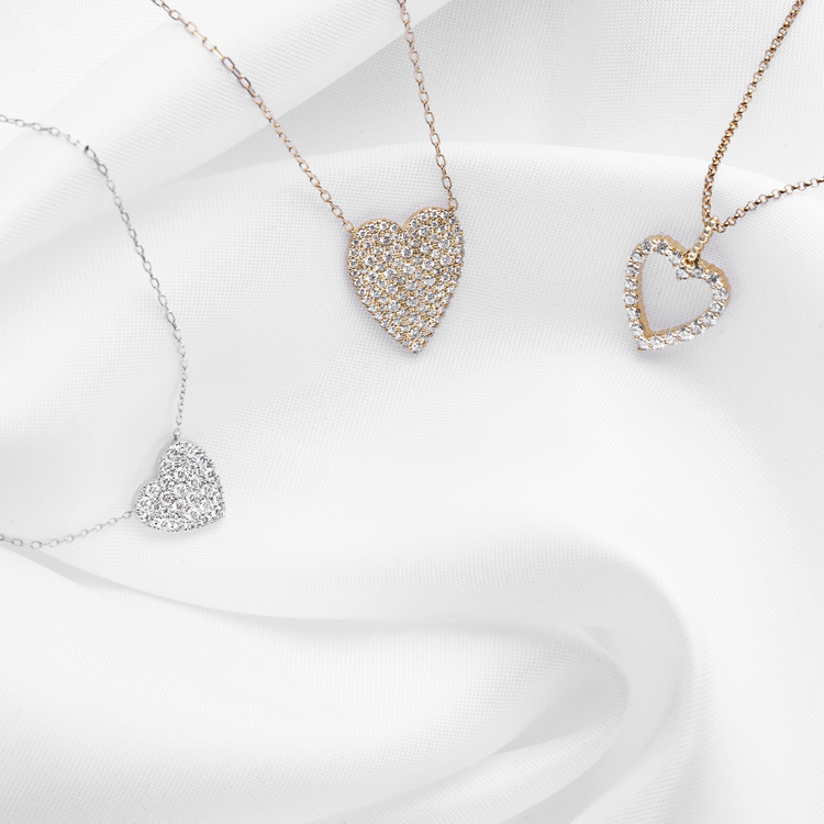 18K白金鑽石心形頸鏈