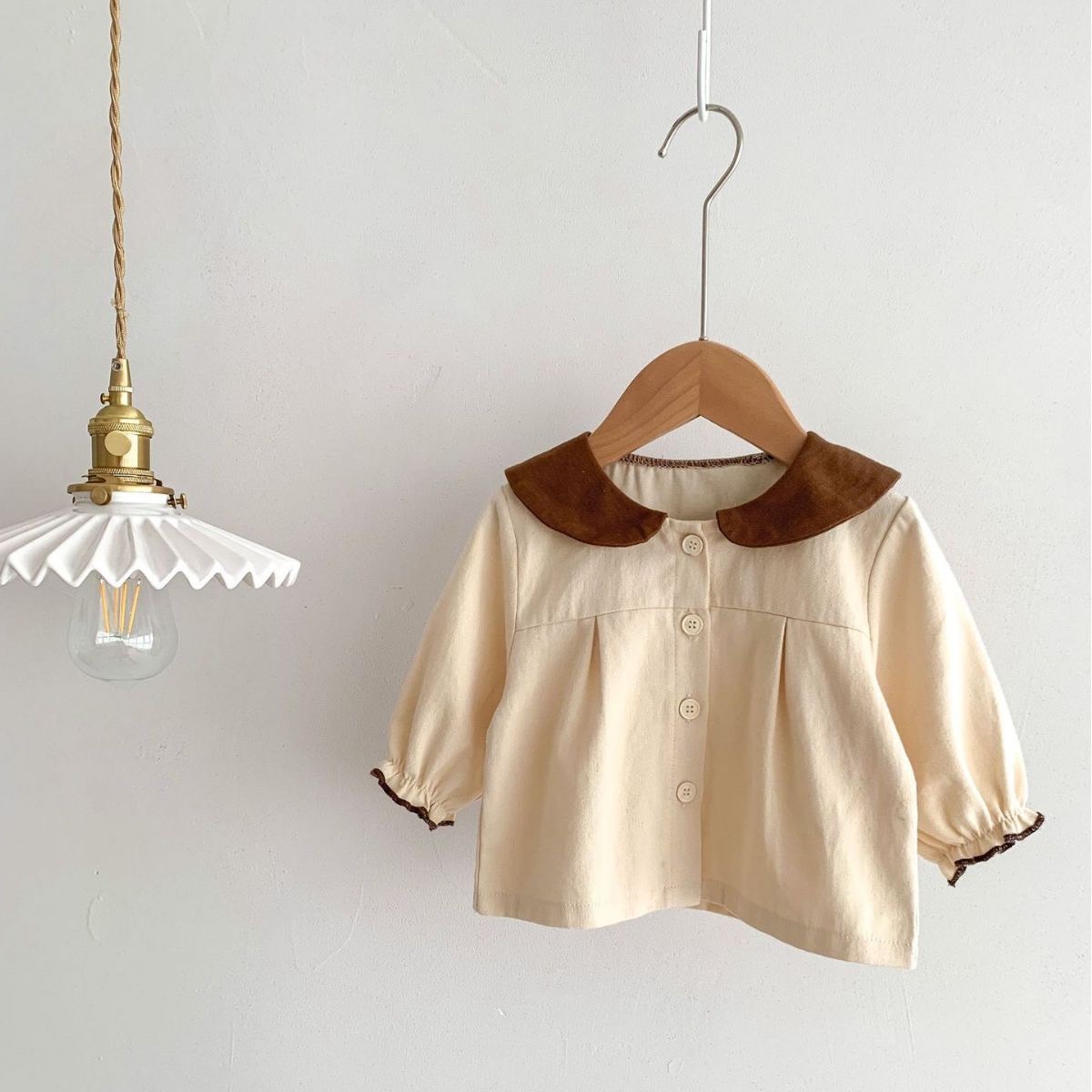 咖色小翻領縮口上衣