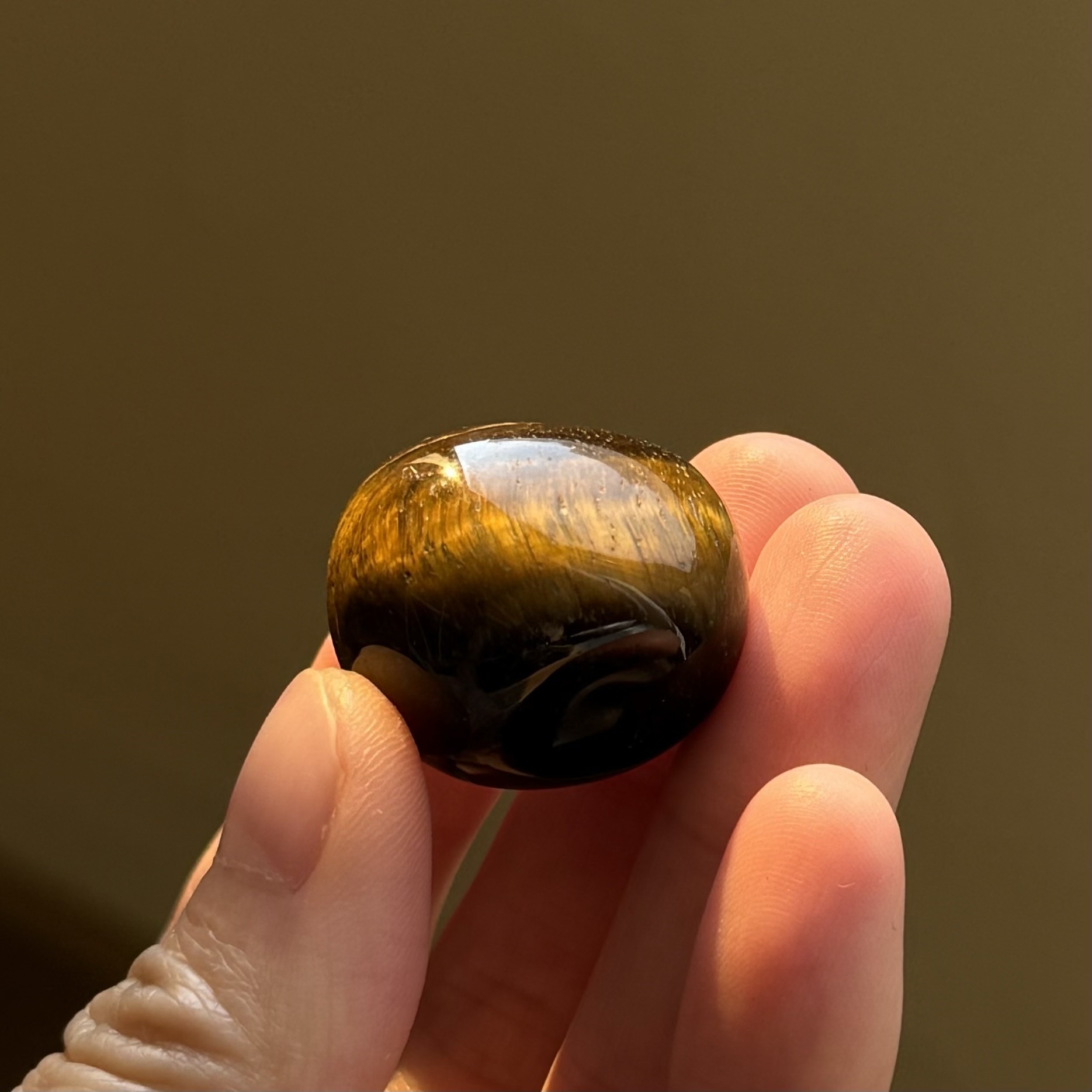 [原石] 黃虎眼石 滾石