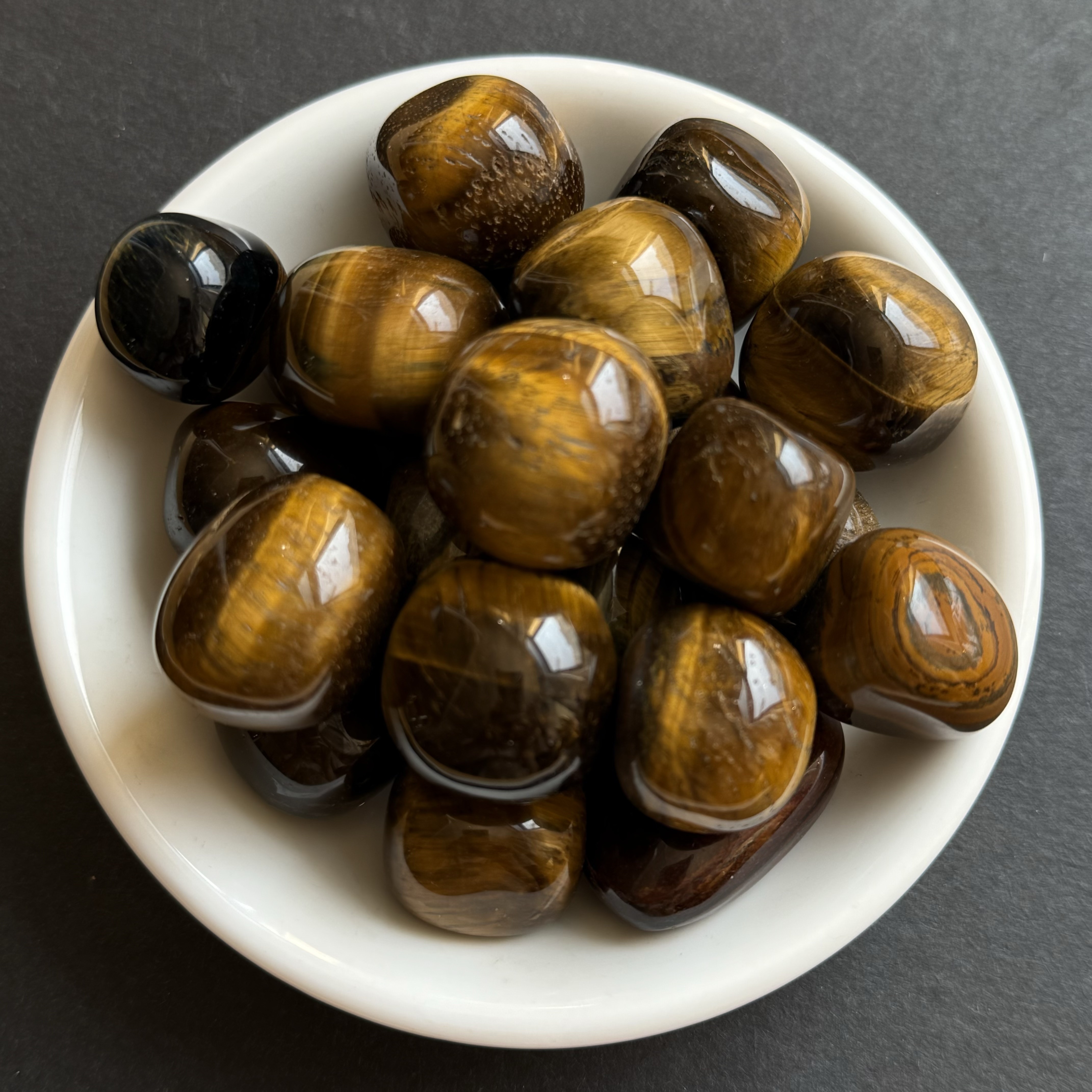 [原石] 黃虎眼石 滾石