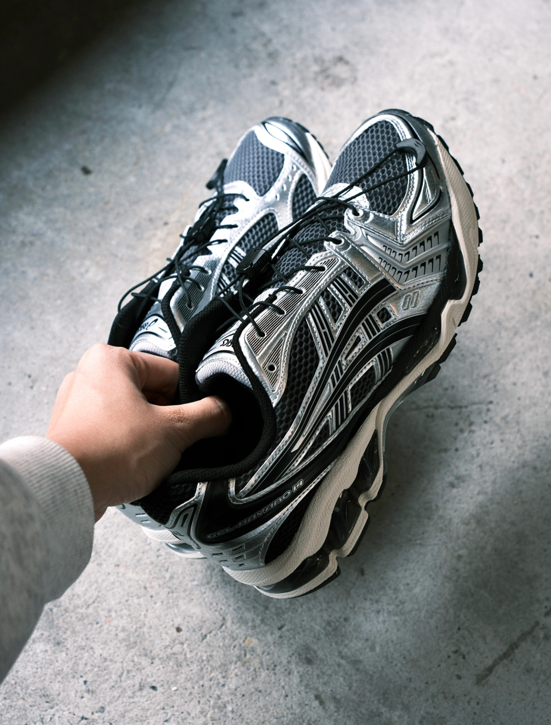 Asics Unlimited Gel-Kayano 14 "Carrier Grey Black" 黑銀 1203A549-020