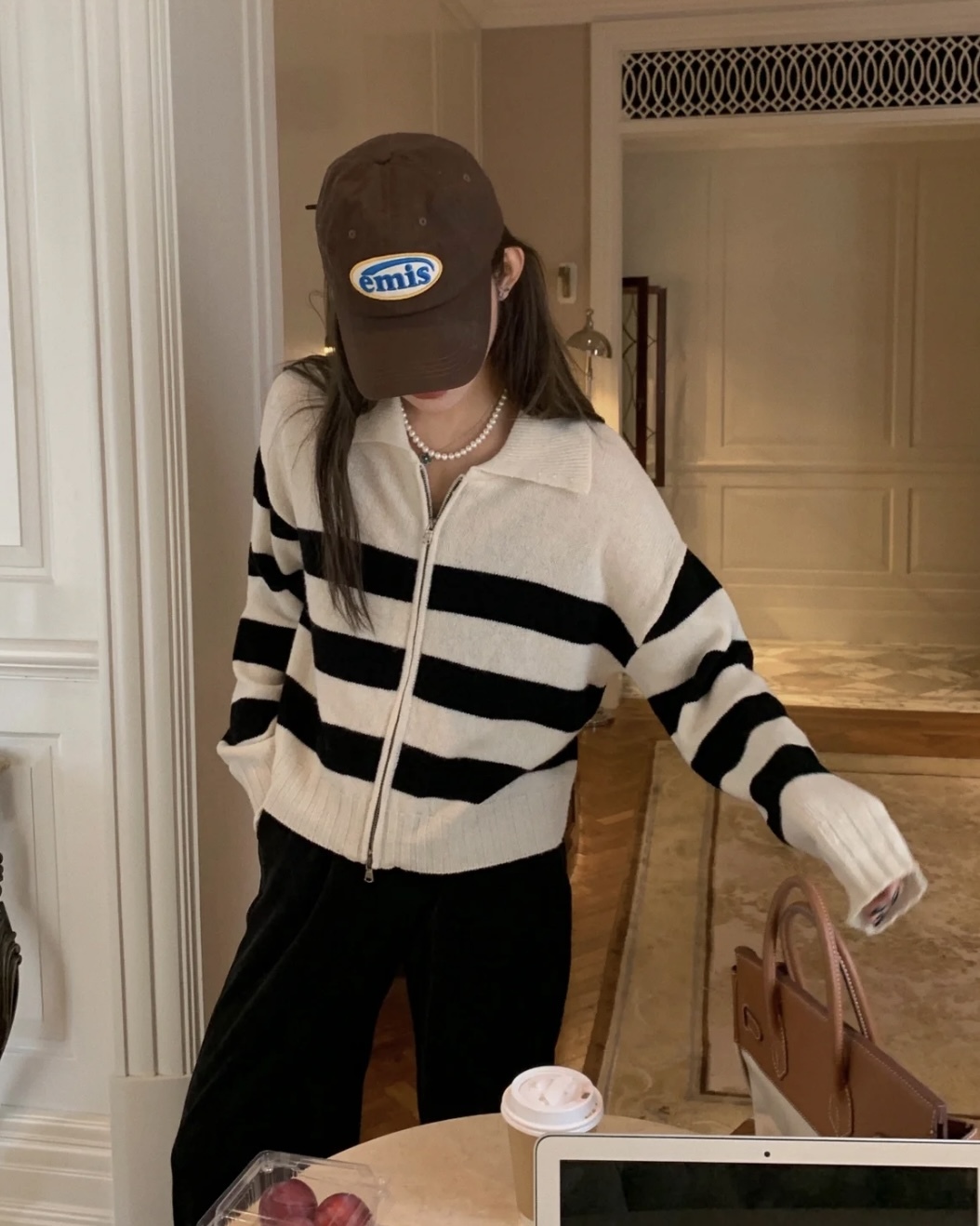 <現貨✨>Emis Wappen Ball Cap 橢圓刺繡 彩色徽章 老帽 棒球帽 灰 棕