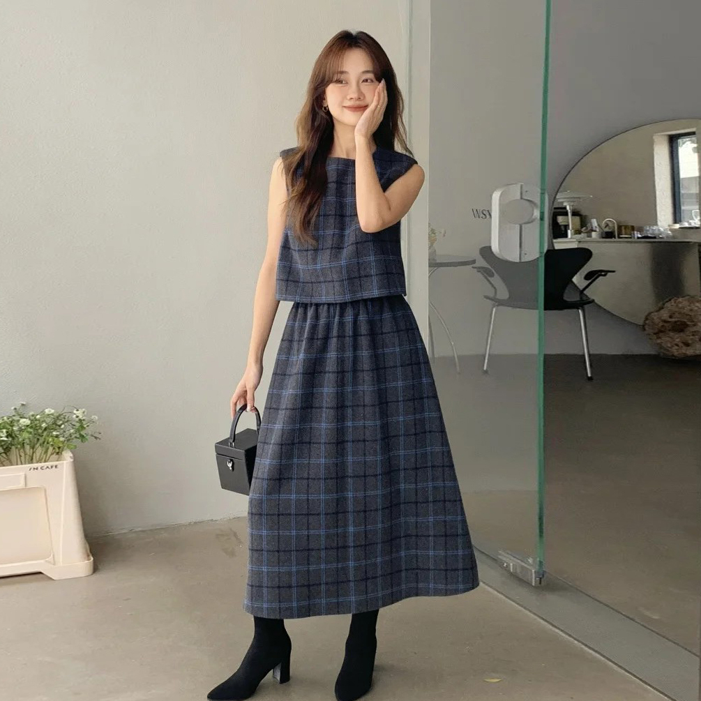 灰綠格紋配色收腰傘擺圓領背心長洋裝S-M (Elegant & Love)