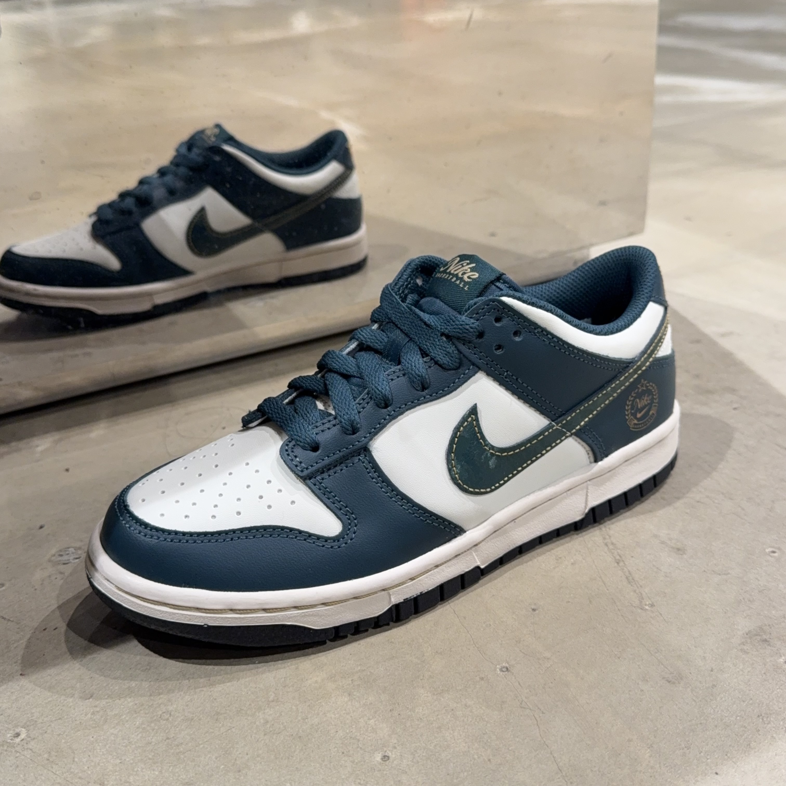 Nike dunk Low GS 大童 女生尺寸 燙金 墨綠配色 fb9109-301