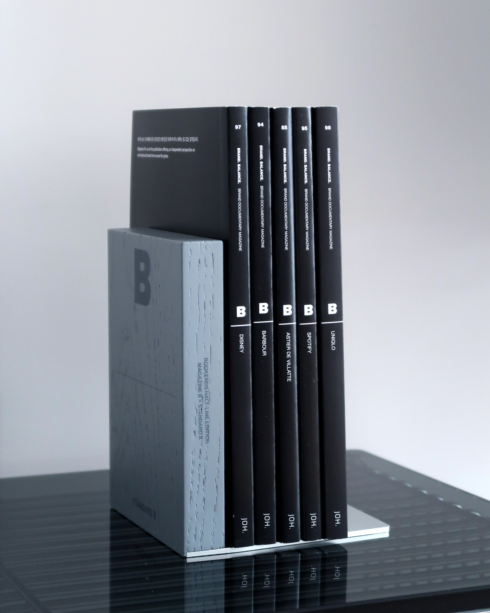 Magazine B X Standard.a｜品牌書檔