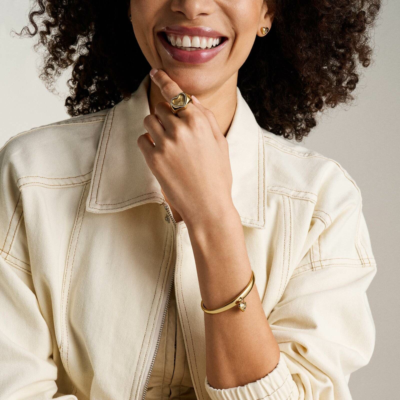 Sadie 璀璨愛心吊墜手環-金色 JF04831710