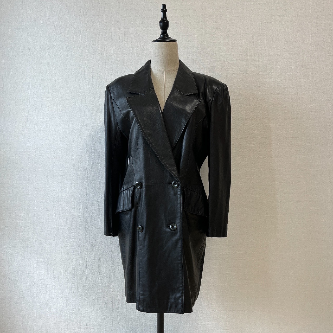 黑色孖襟羊皮皮褸