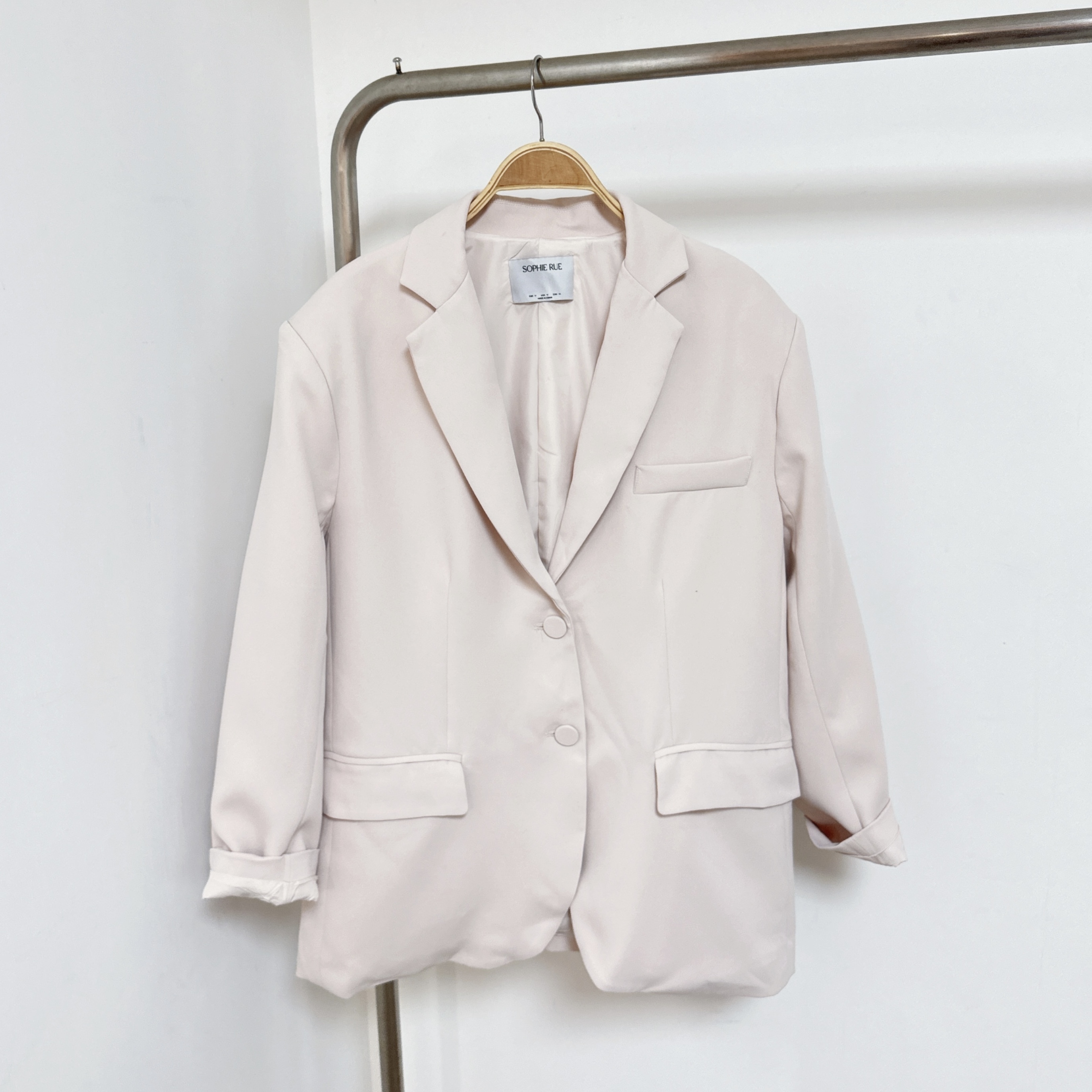 淺粉色墊膊西裝外套