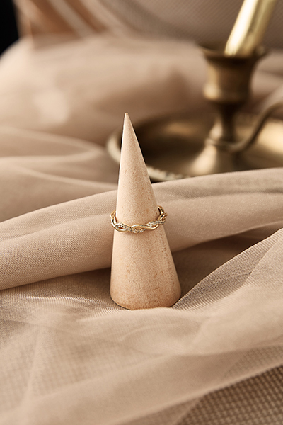 交錯鋯石細麻花可調式戒指