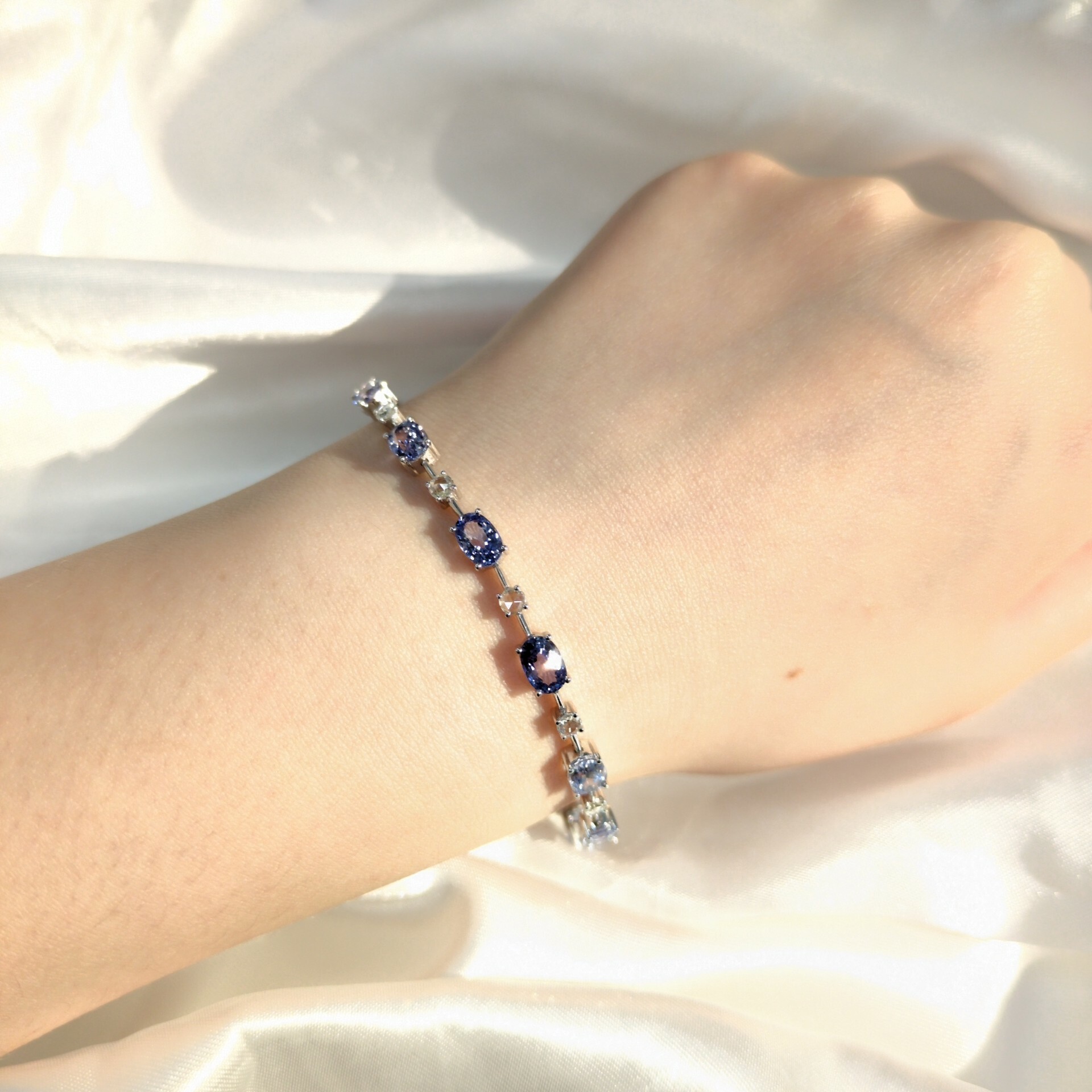 18K White Gold 7.37ct Sapphire and Diamond Bracelet