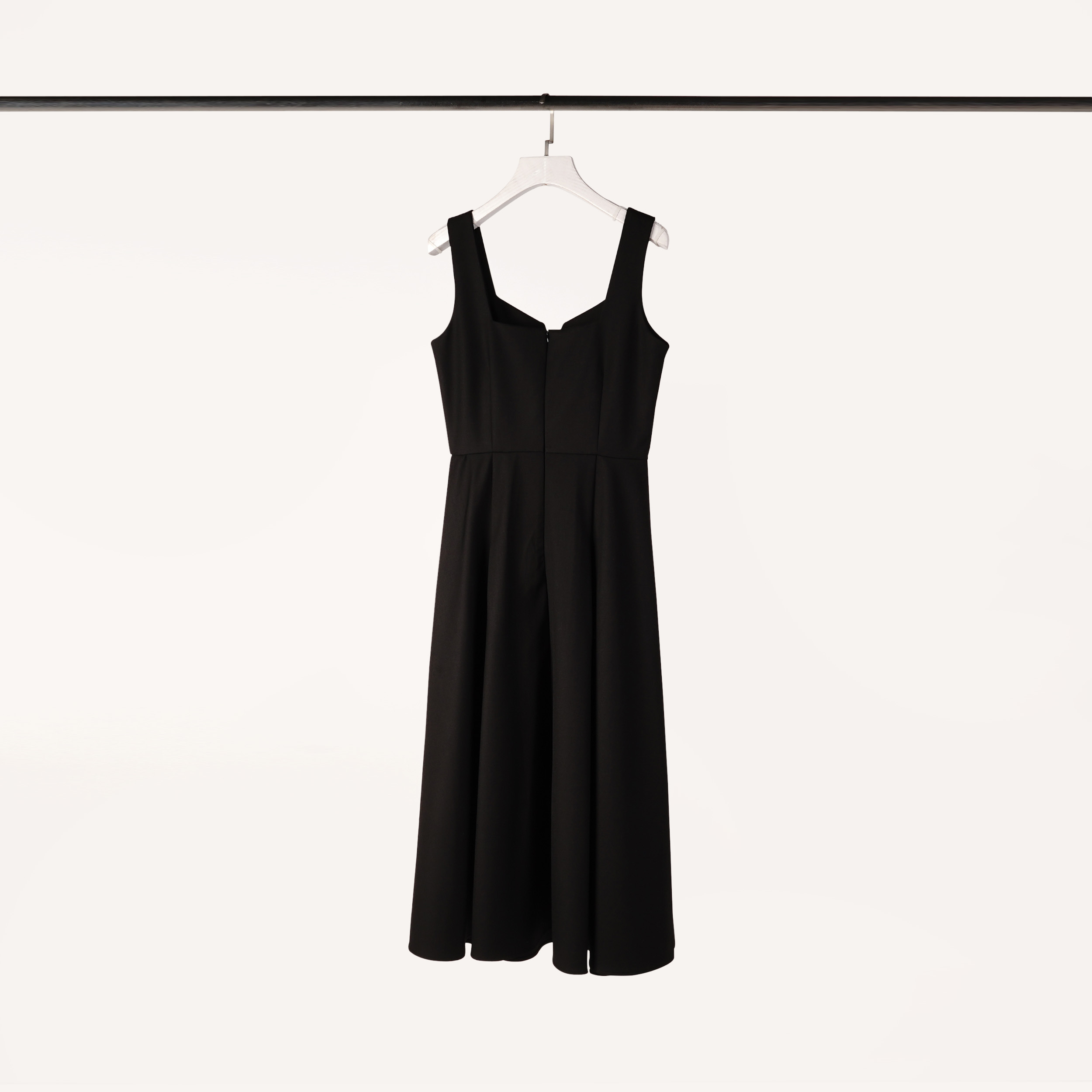 質感壓摺小V長洋| XS - M | 就是黑