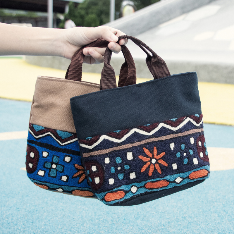羊毛刺繡小提肩包－海底花園