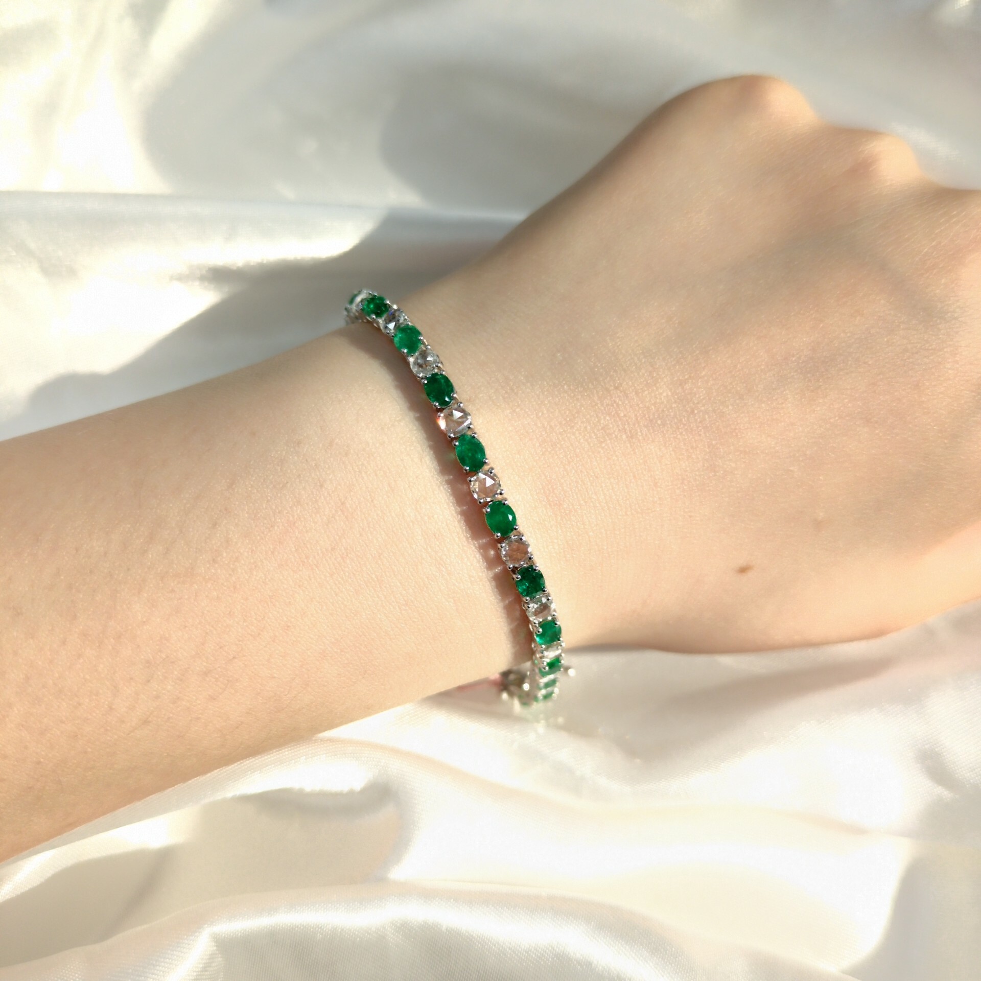 18K White Gold 3.76ct Emerald and Diamond Bracelet